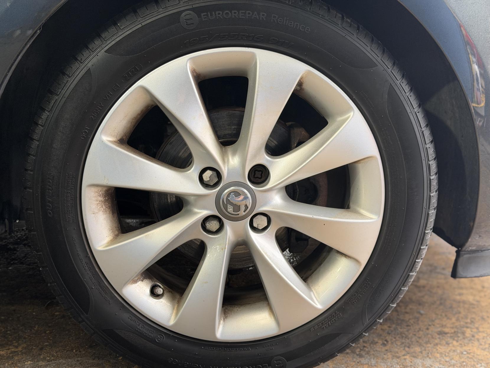 Vauxhall Corsa - Image 18