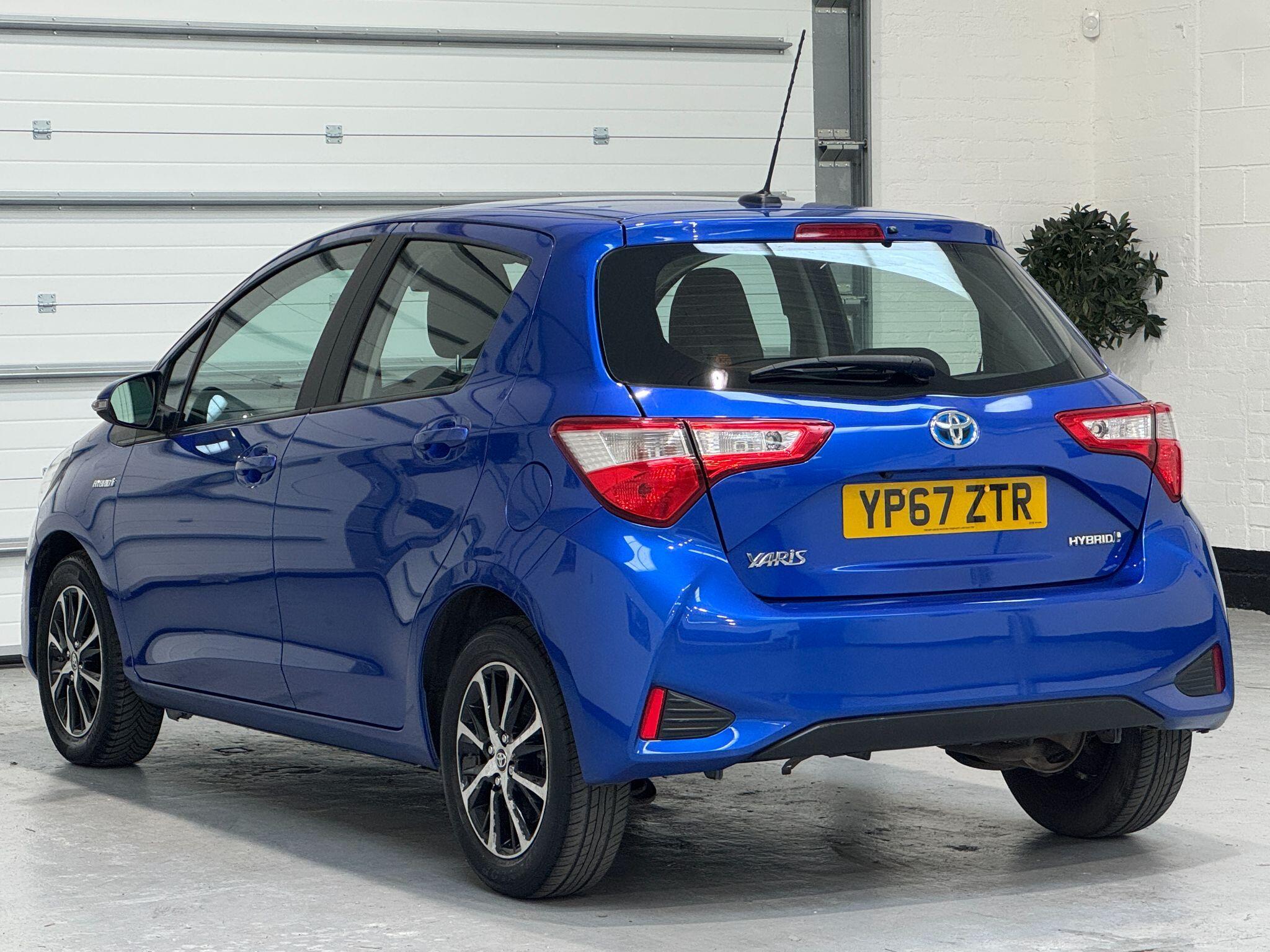 Toyota Yaris - Image 15