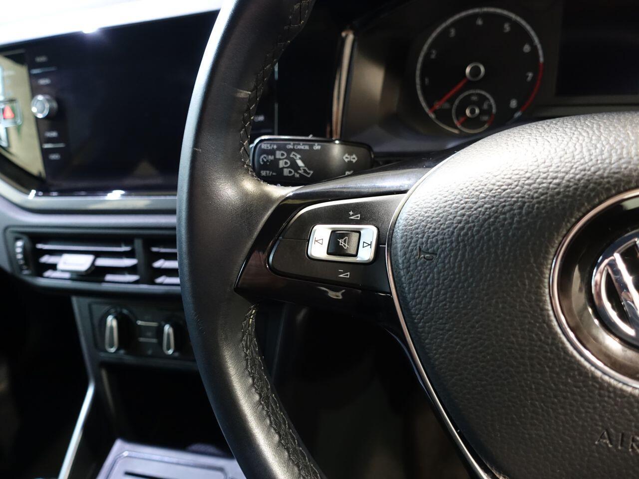 Volkswagen Polo - Image 18