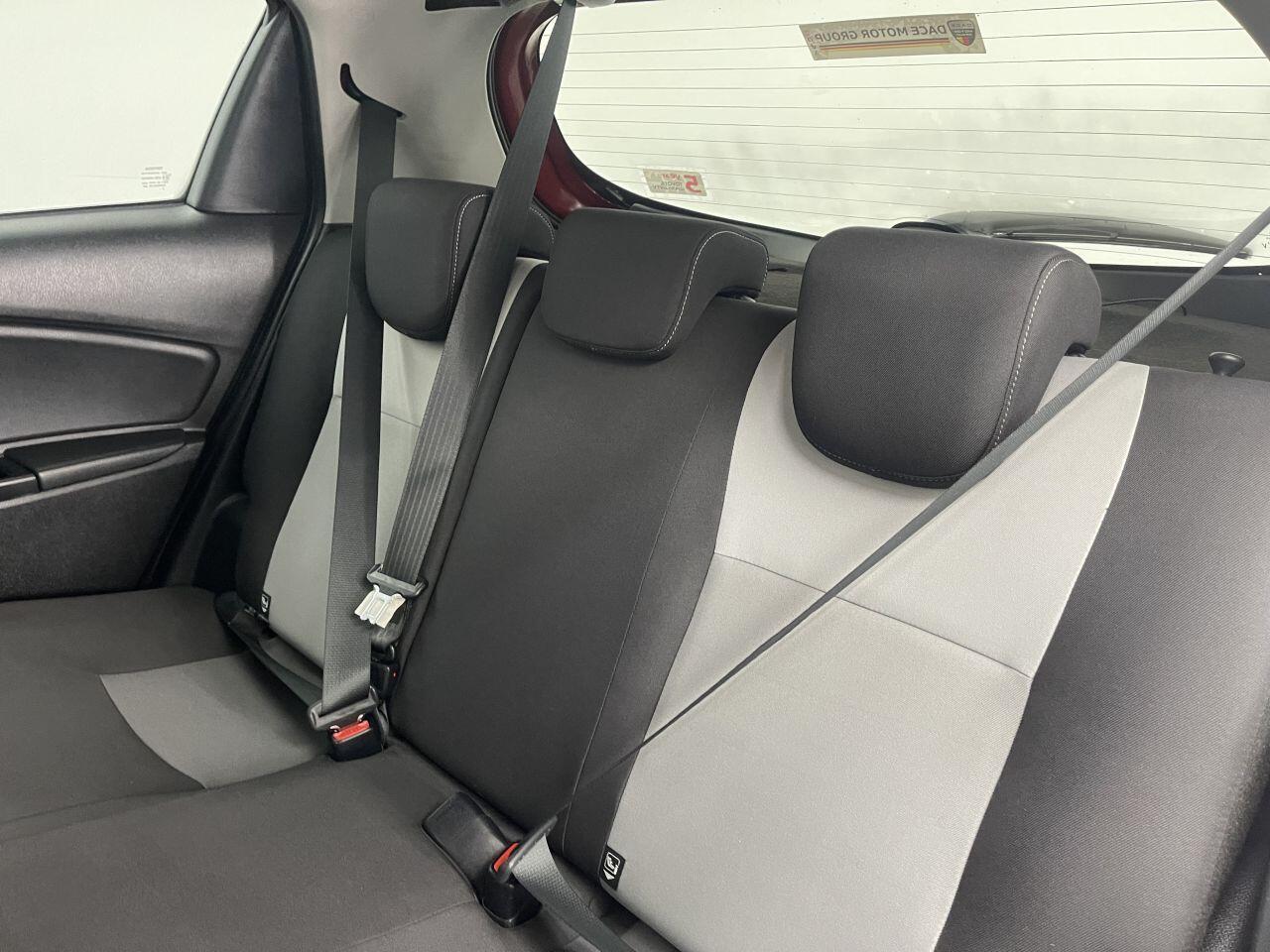 Toyota Yaris - Image 24