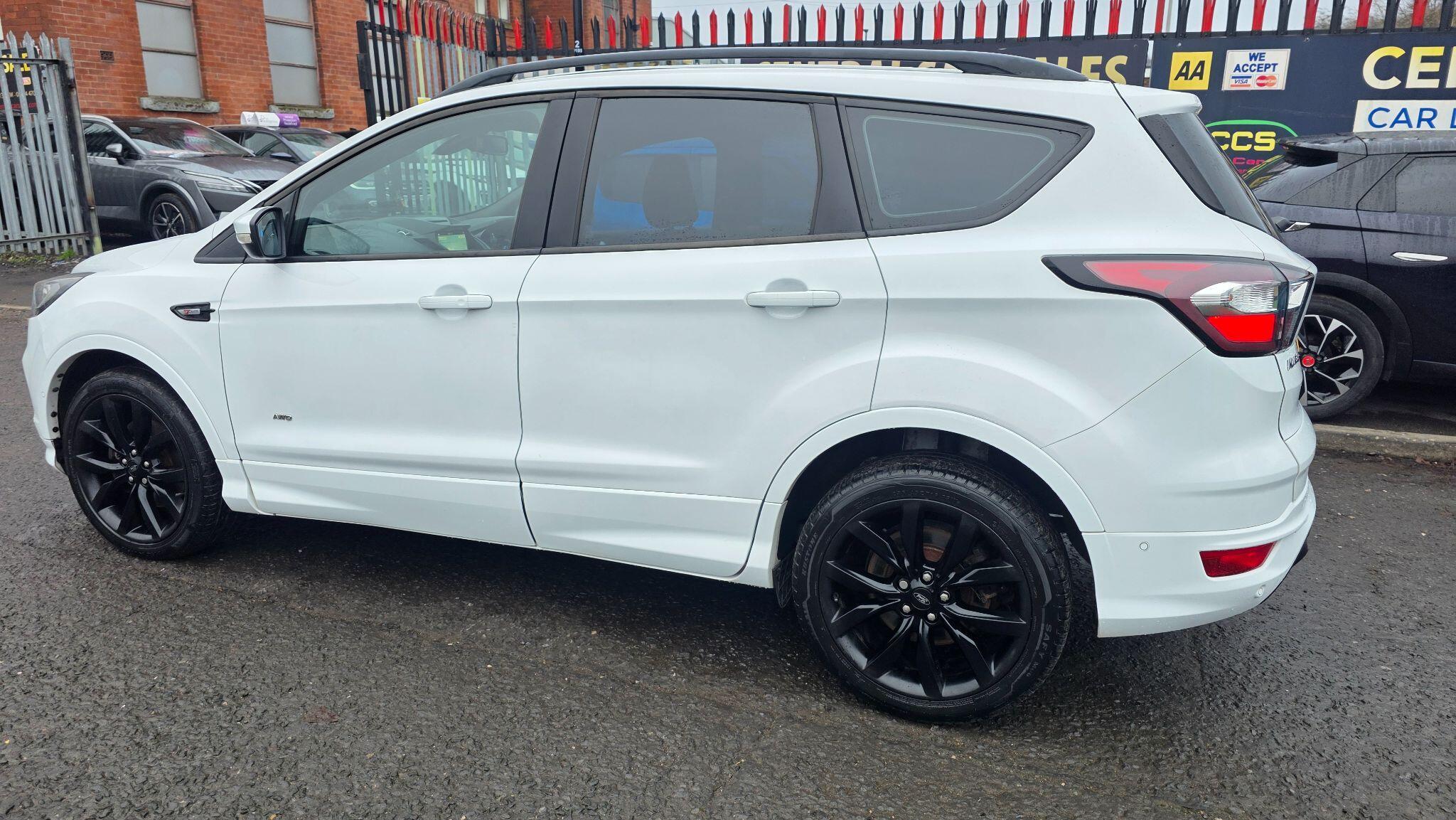 Ford Kuga - Image 13