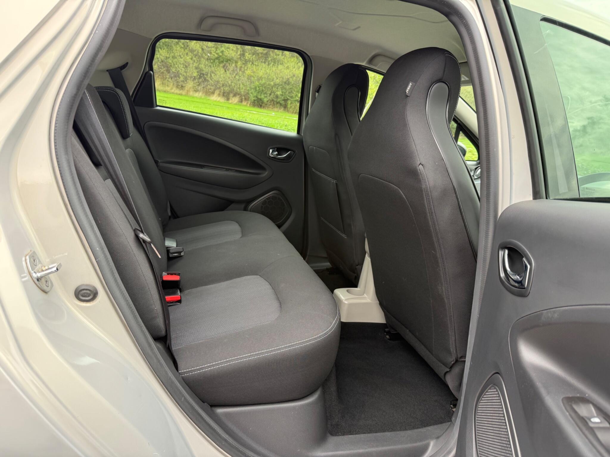 Renault Zoe - Image 10