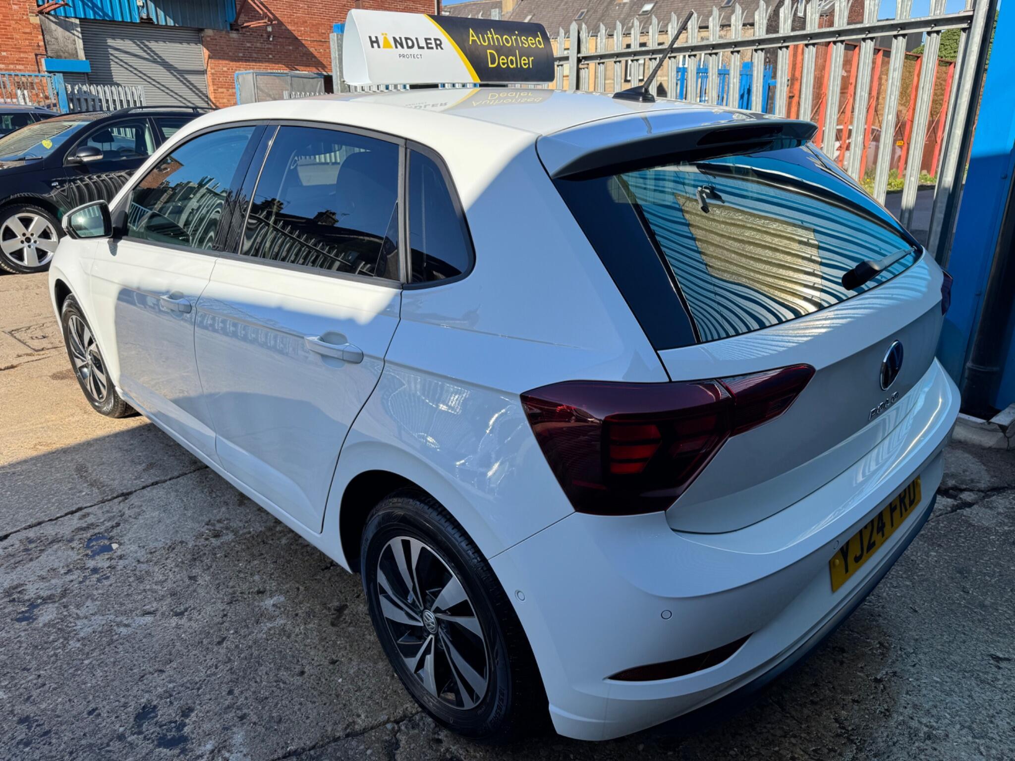 Volkswagen Polo - Image 13