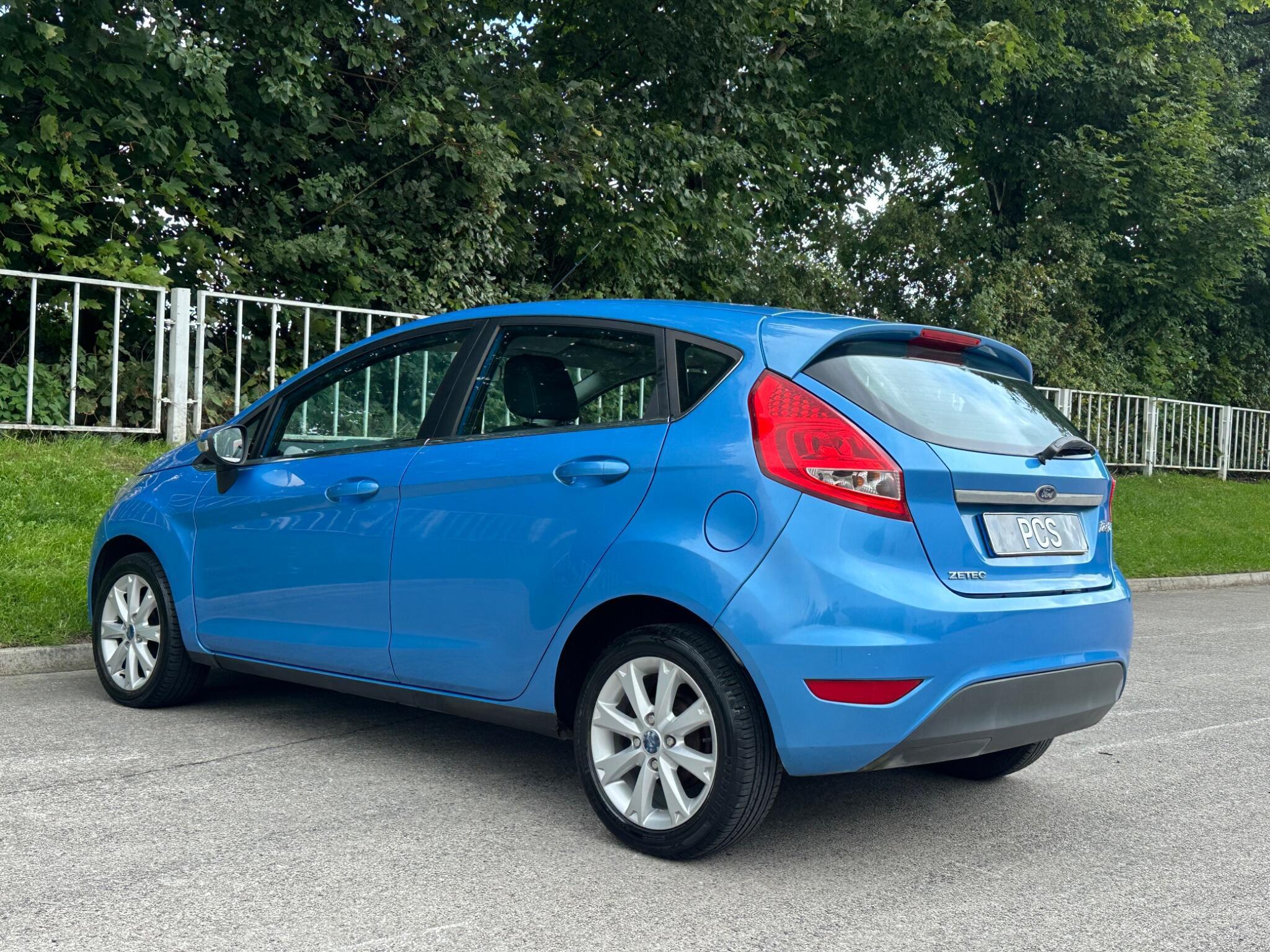 Ford Fiesta - Image 11