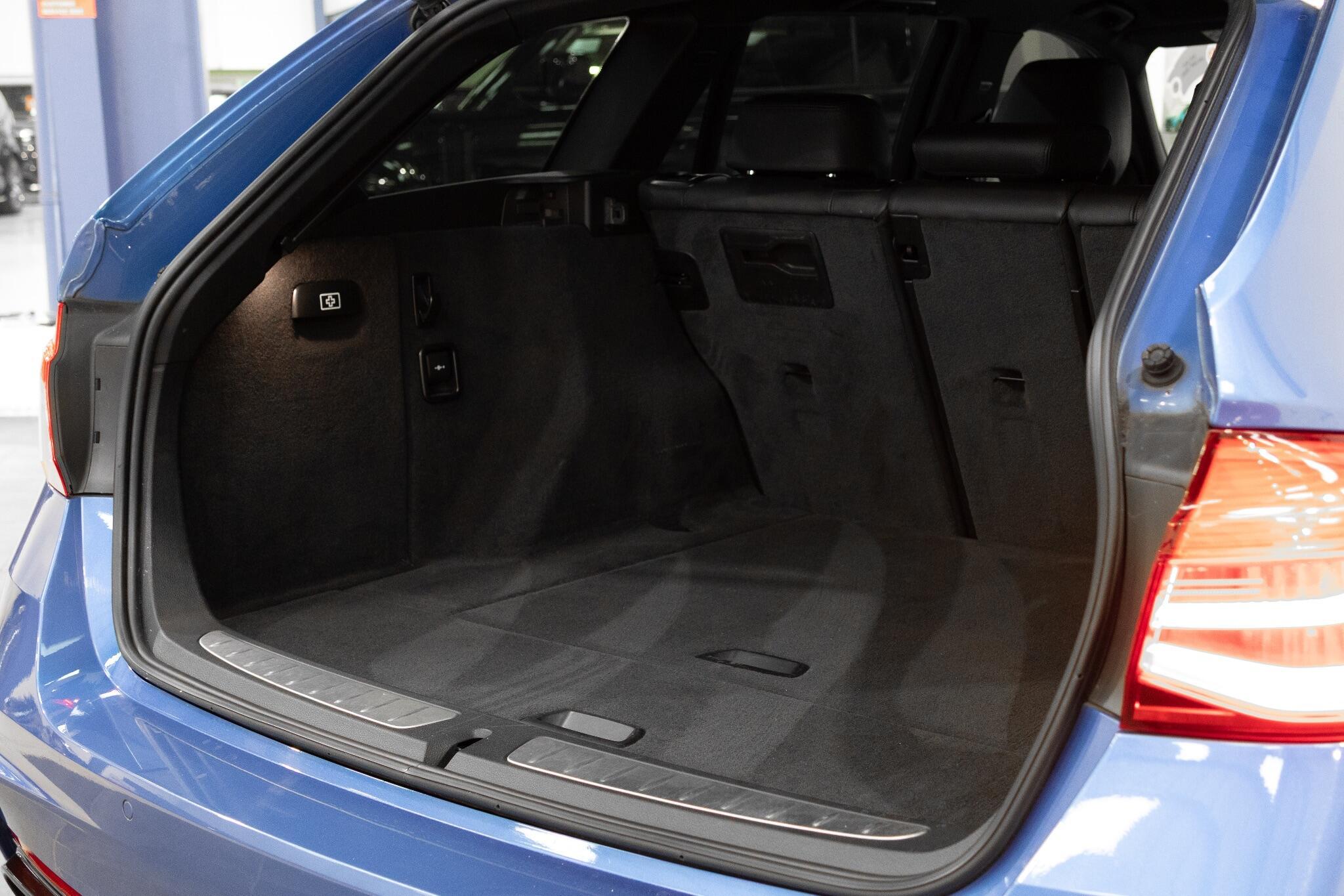 BMW 3 Series - Image 12