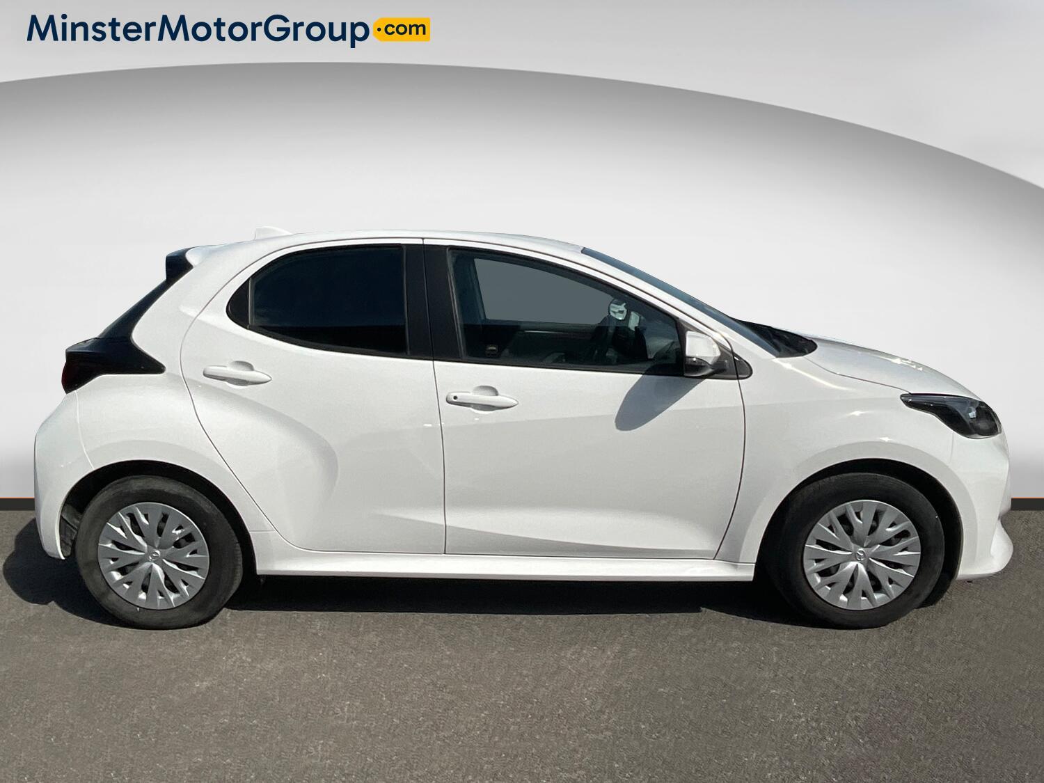 Mazda Mazda2 HYBRID - Image 2