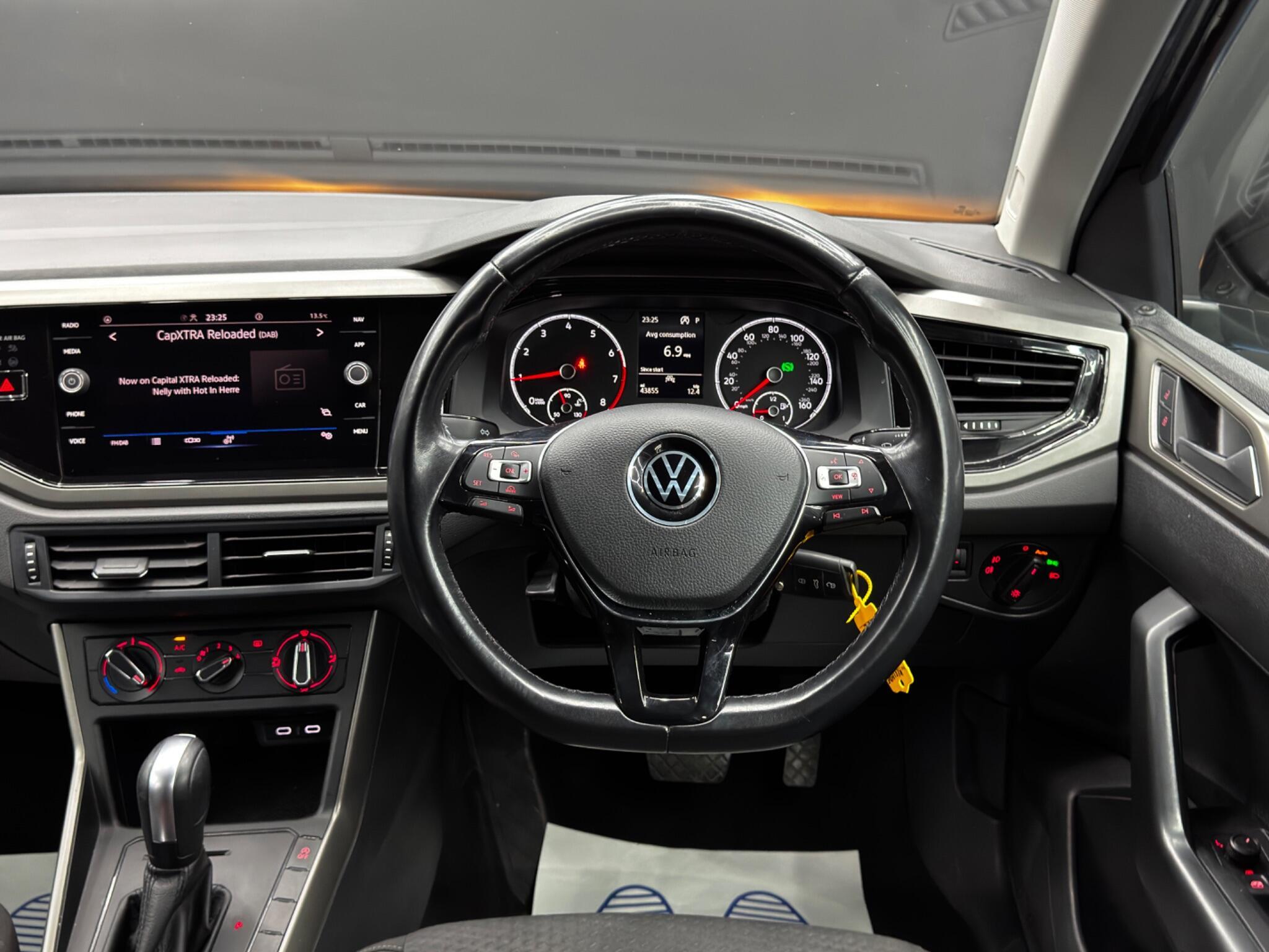 Volkswagen Polo - Image 18