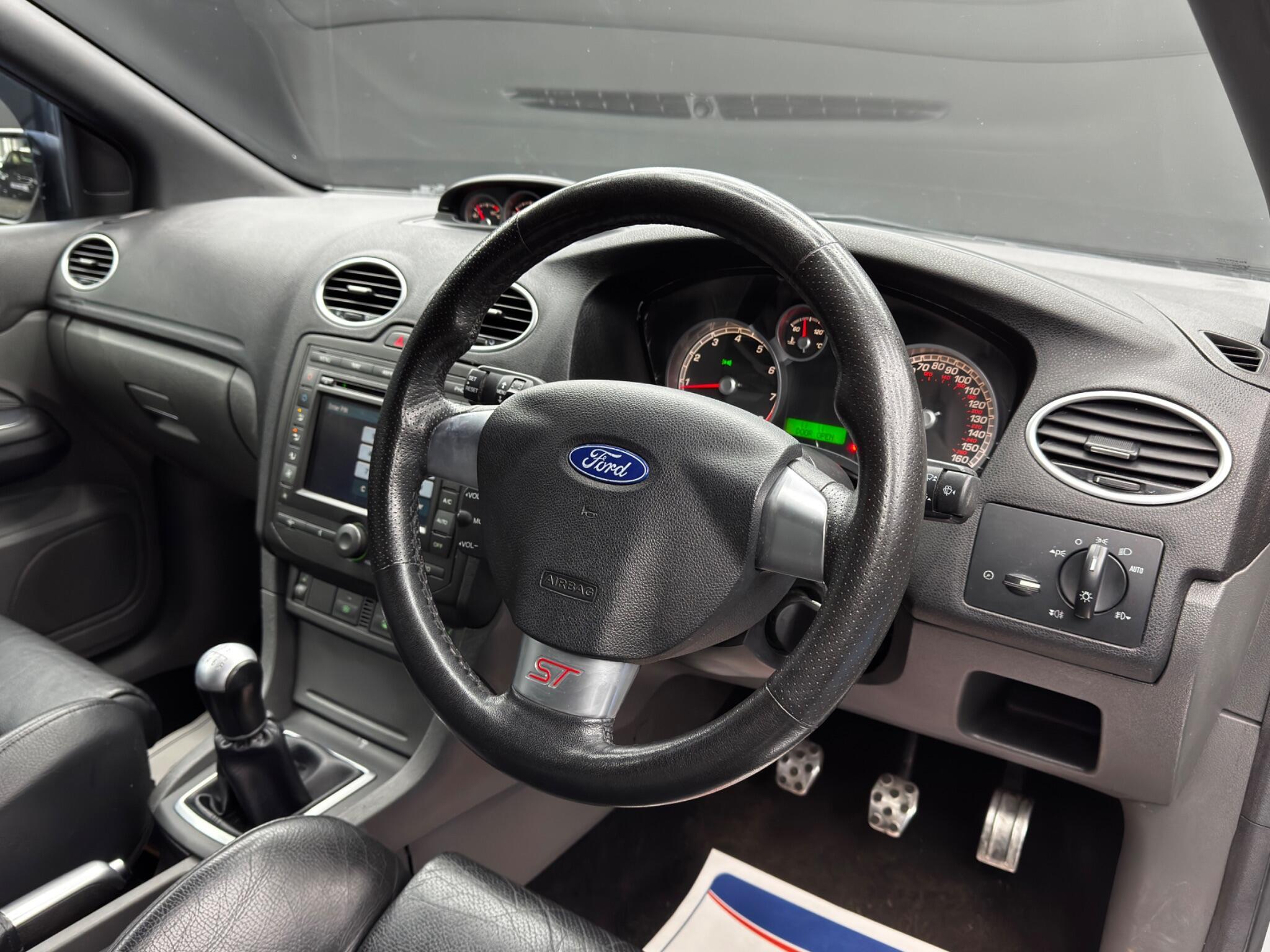 Ford Focus - Image 9