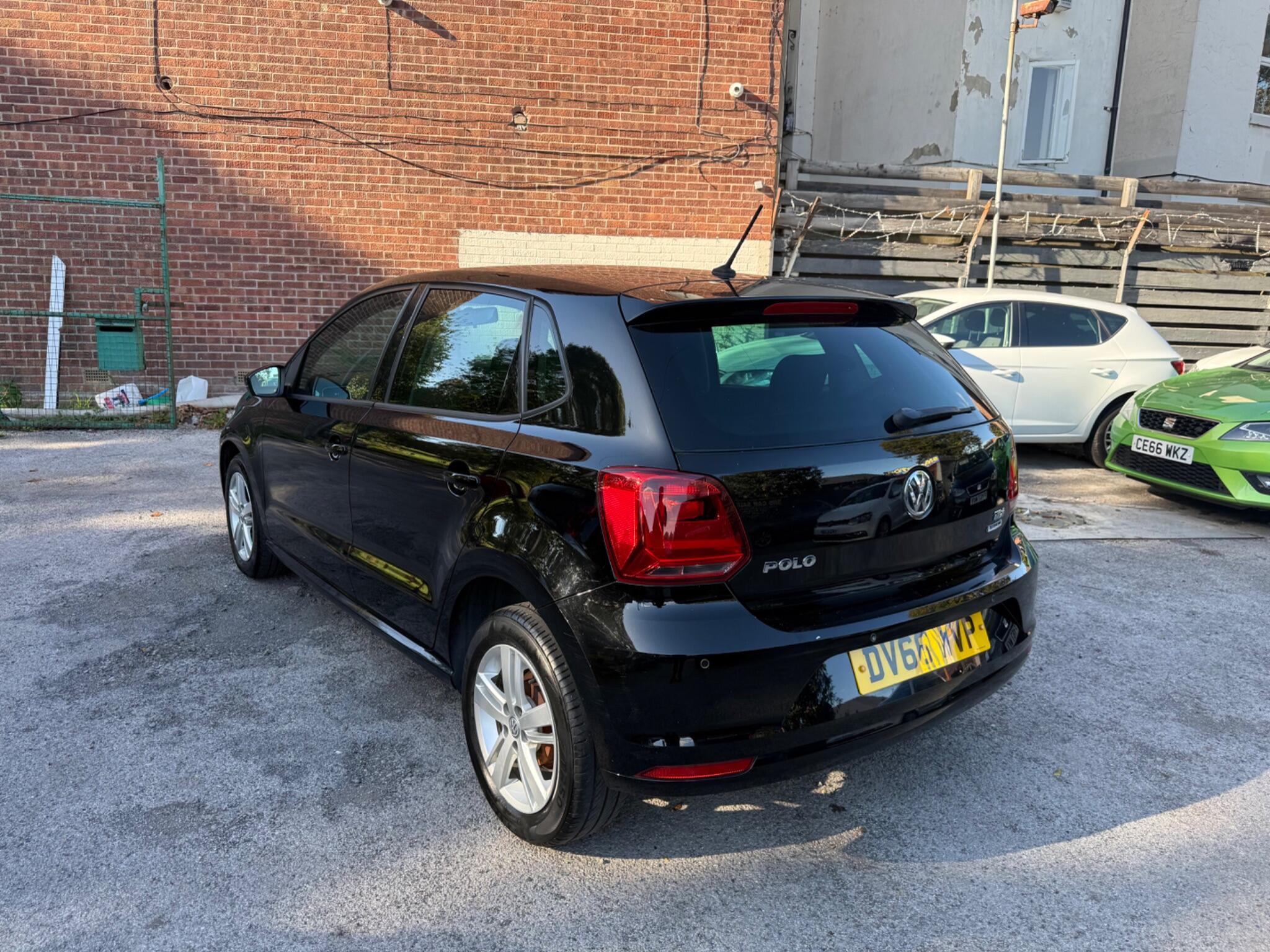 Volkswagen Polo - Image 5