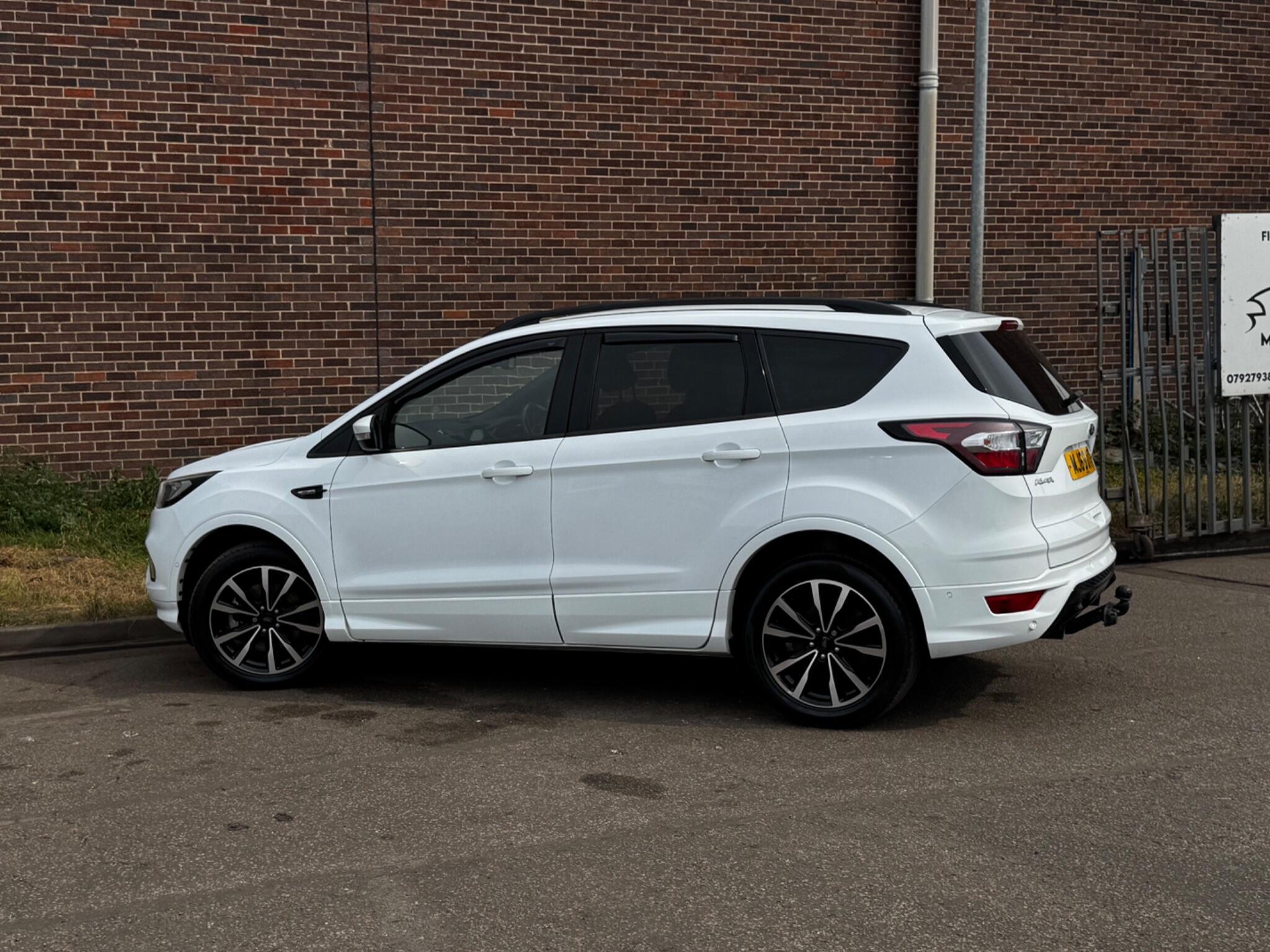 Ford Kuga - Image 13