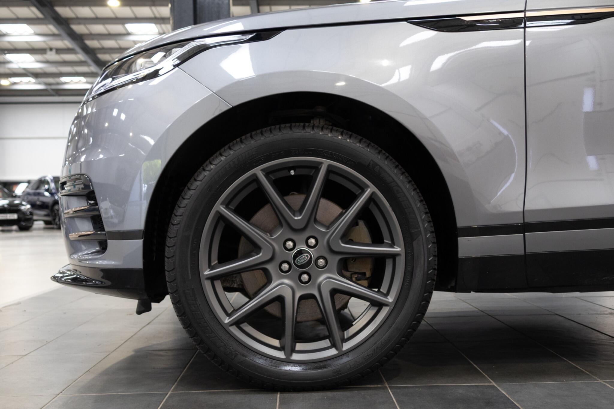 Land Rover Range Rover Velar - Image 8