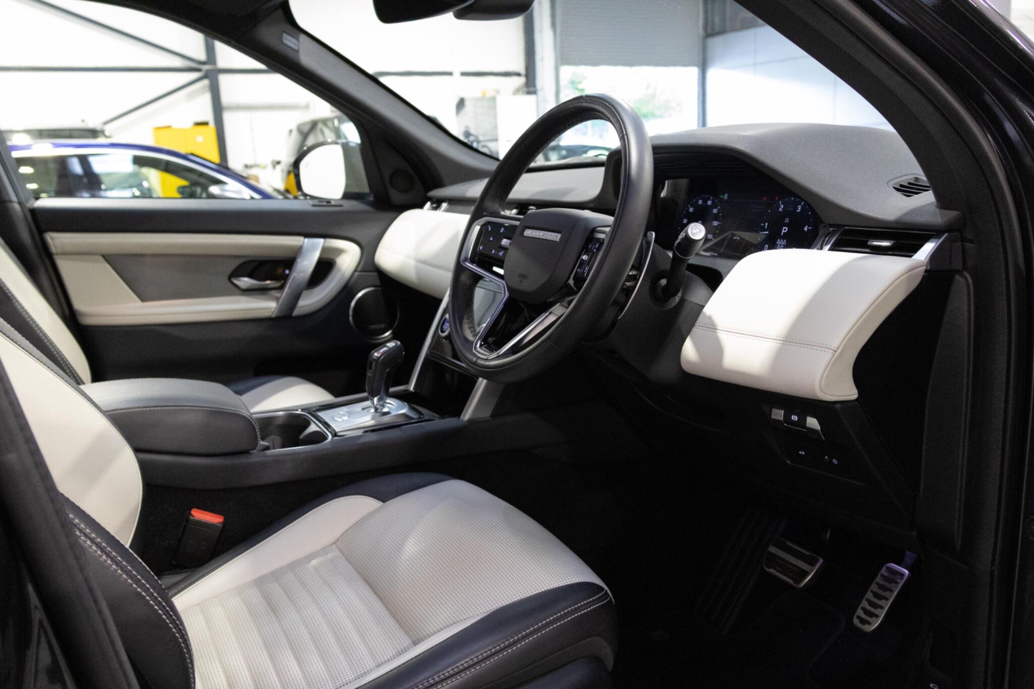 Land Rover DISCOVERY SPORT - Image 12