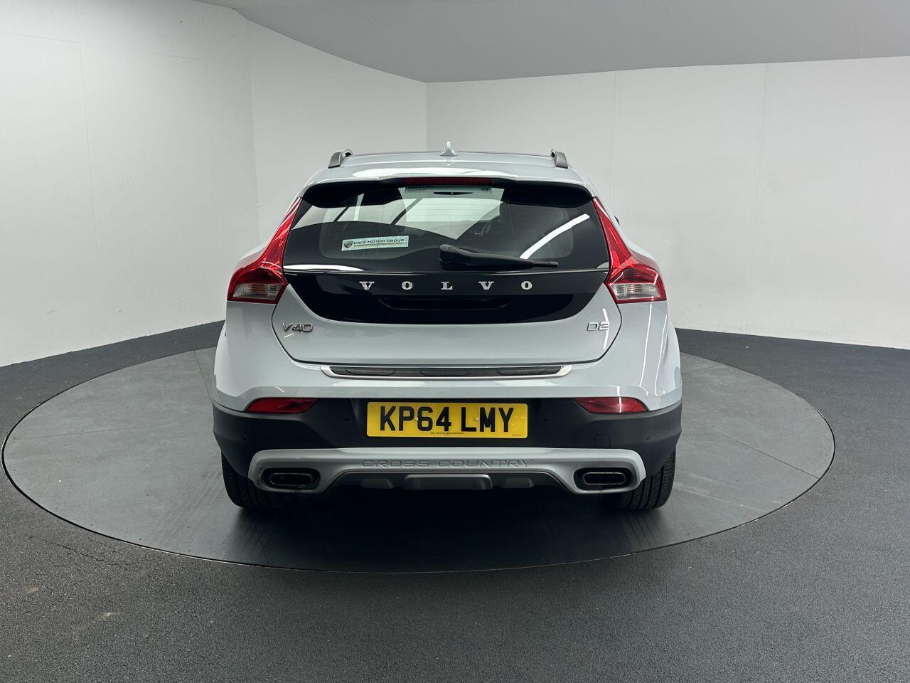 Volvo V40 CROSS COUNTRY - Image 9