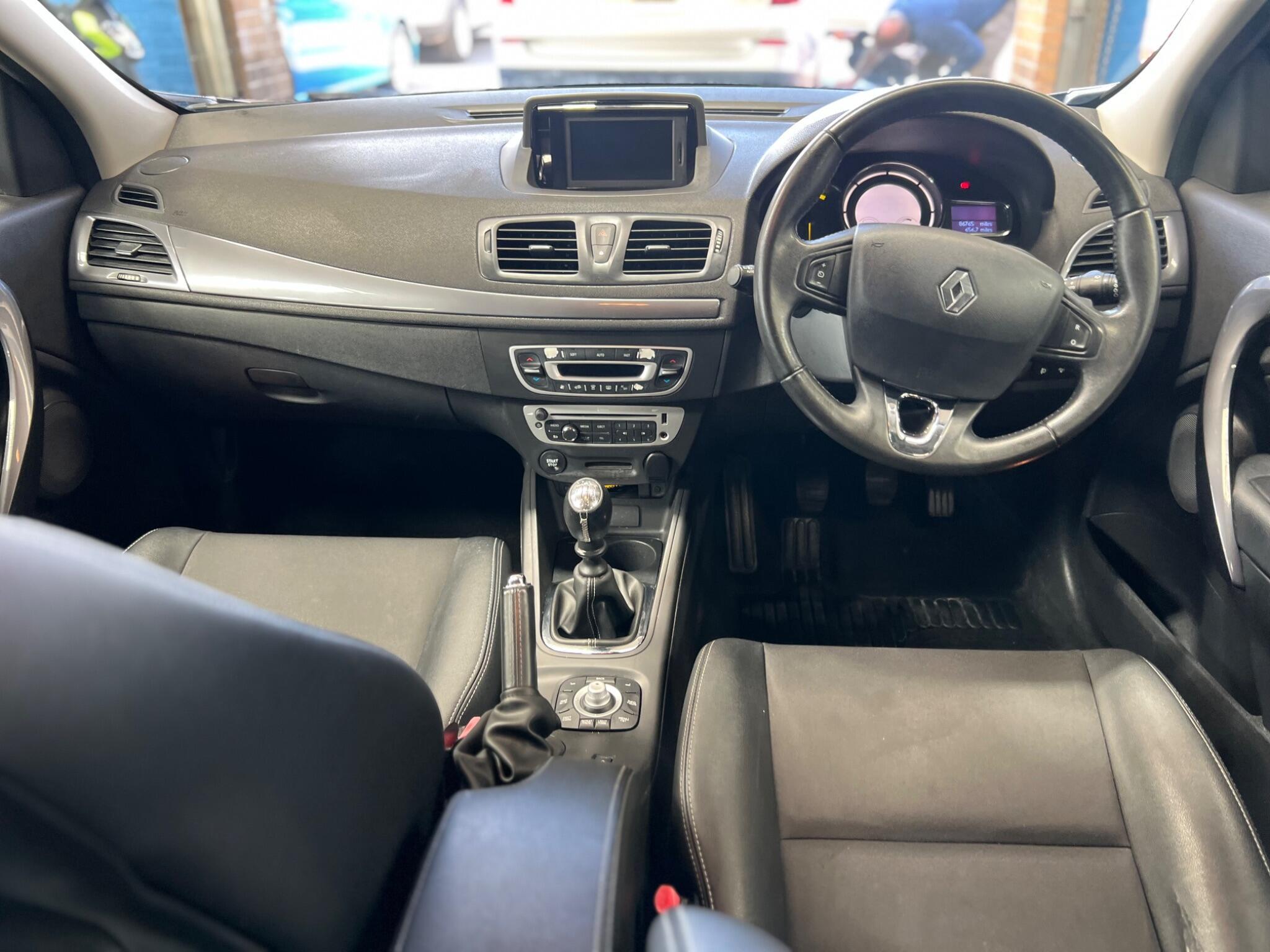 Renault Megane - Image 21