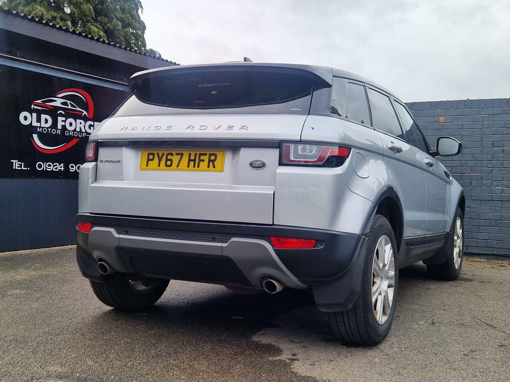 Land Rover Range Rover Evoque - Image 25