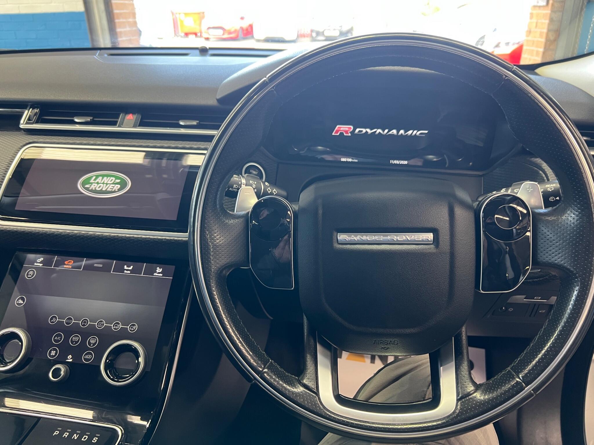 Land Rover Range Rover Velar - Image 25