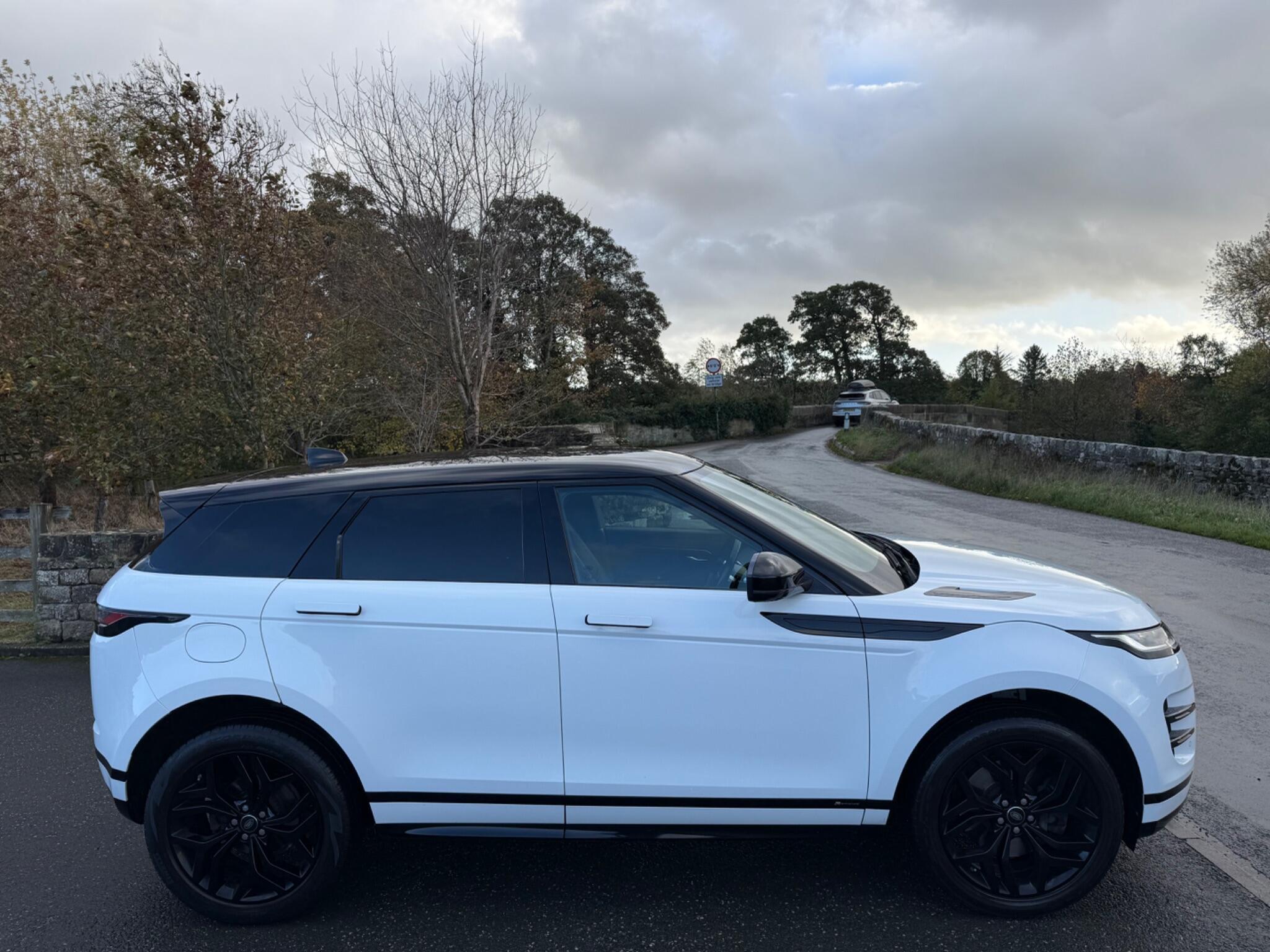Land Rover Range Rover Evoque - Image 4