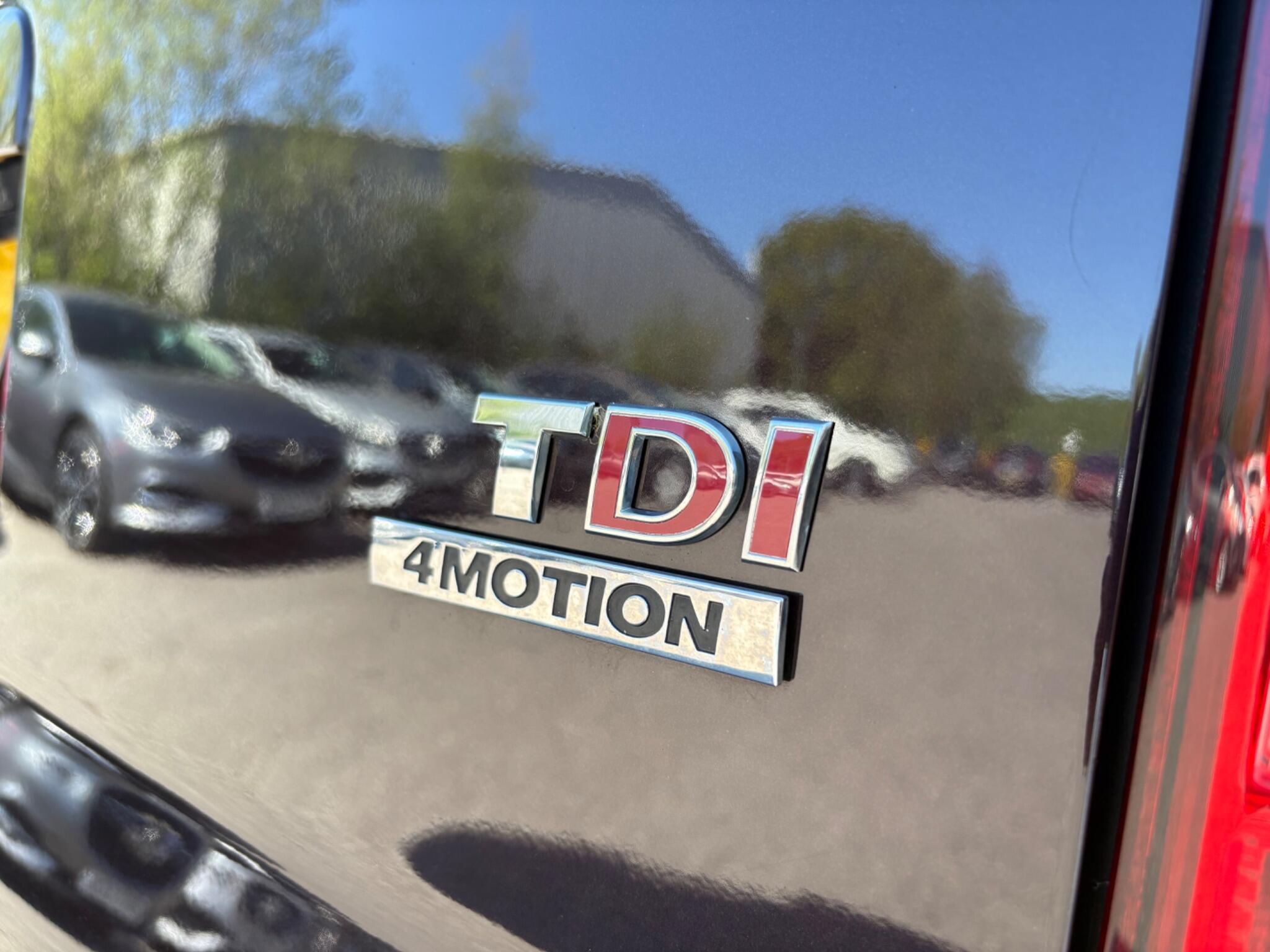 Volkswagen CARAVELLE - Image 15