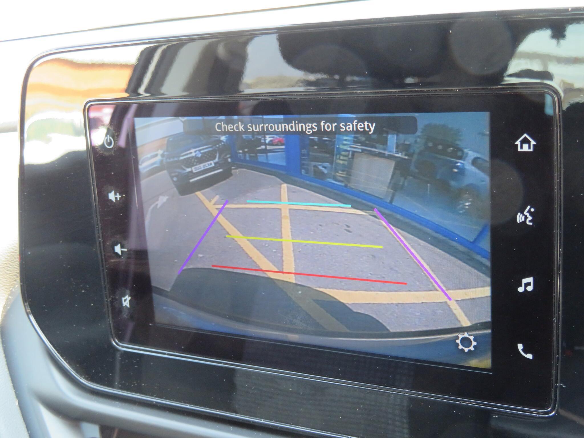 Suzuki S-Cross - Image 17