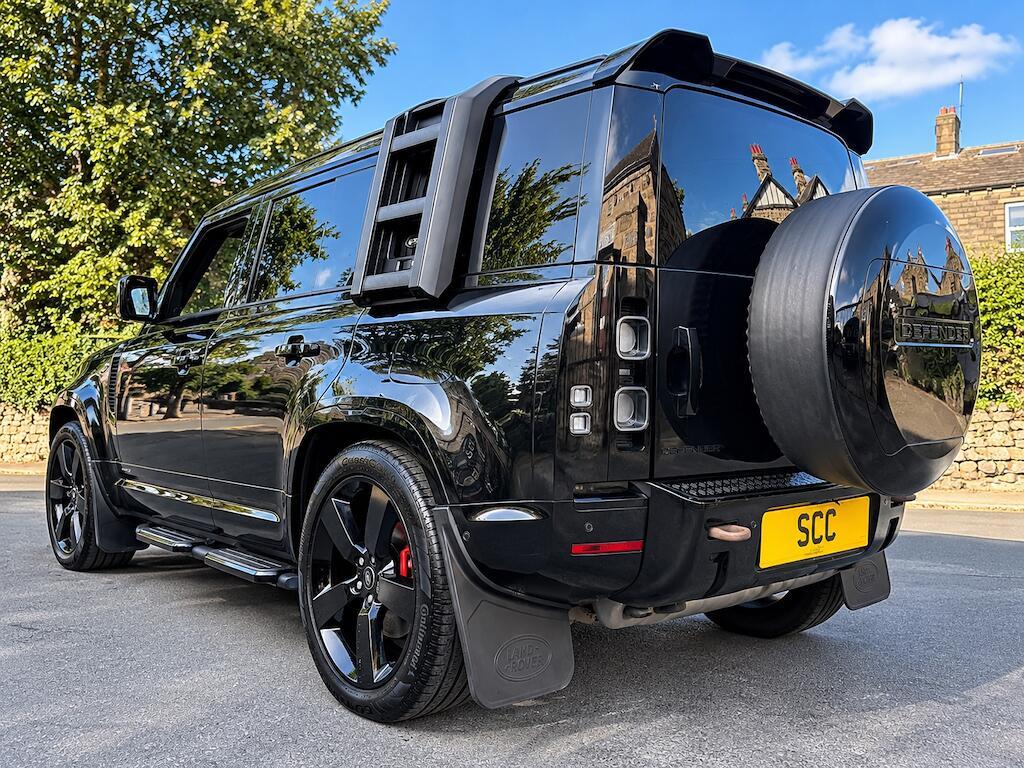 Land Rover Defender 110 - Image 6