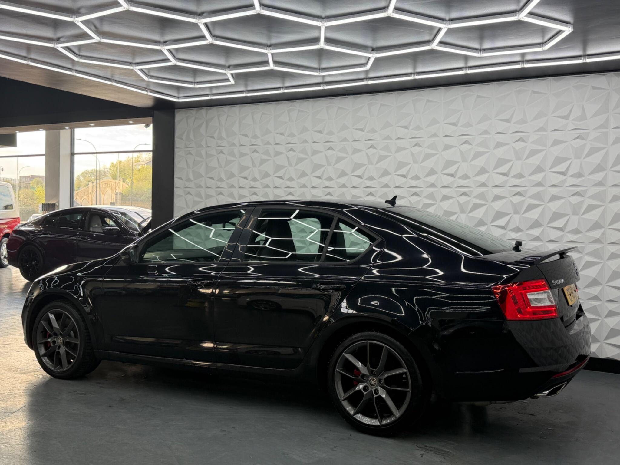 Skoda Octavia - Image 8