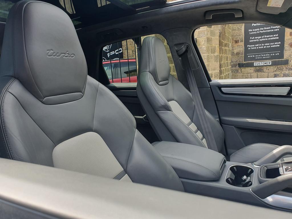 Porsche Cayenne - Image 35