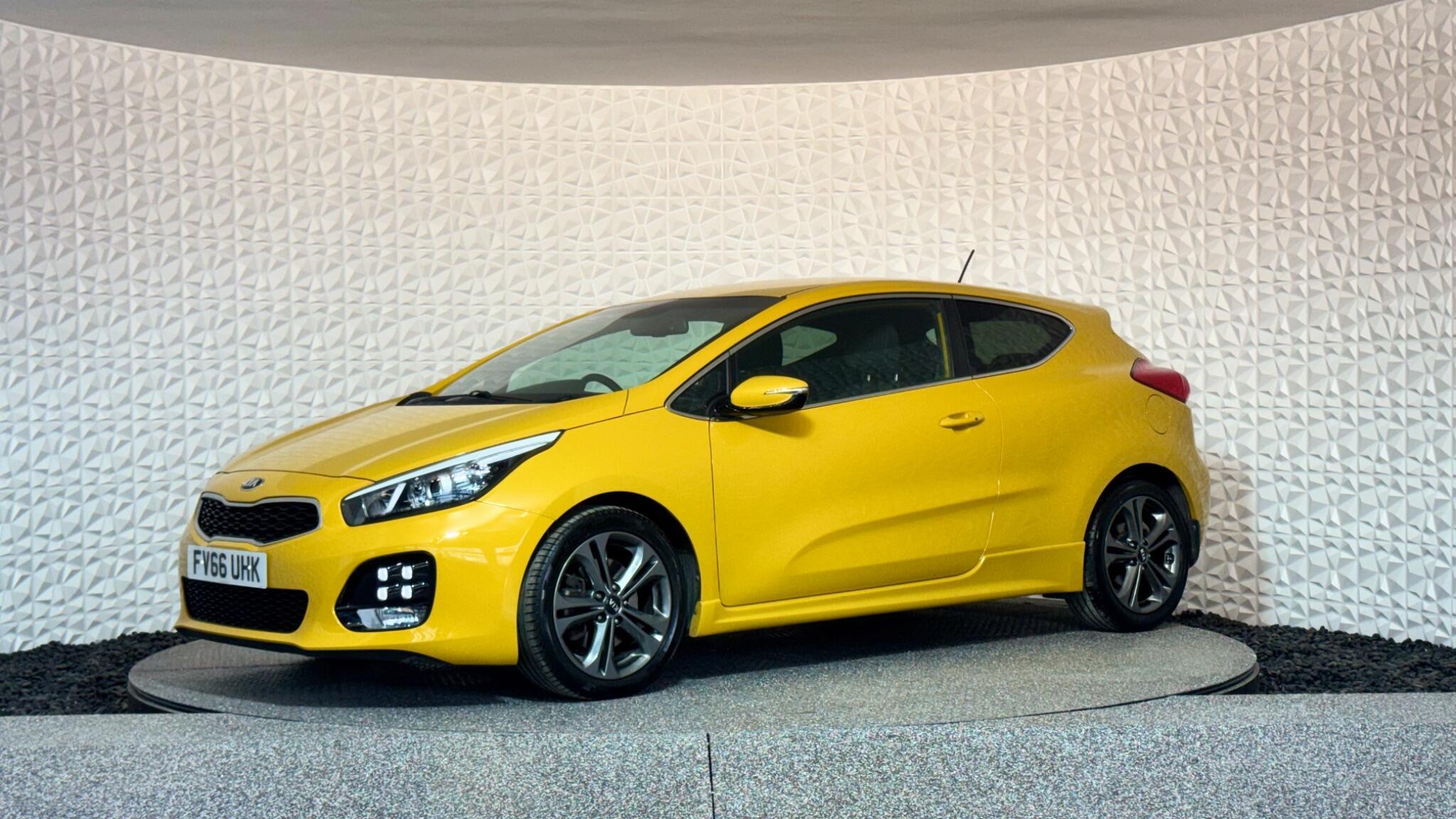 Kia ProCeed - Image 12