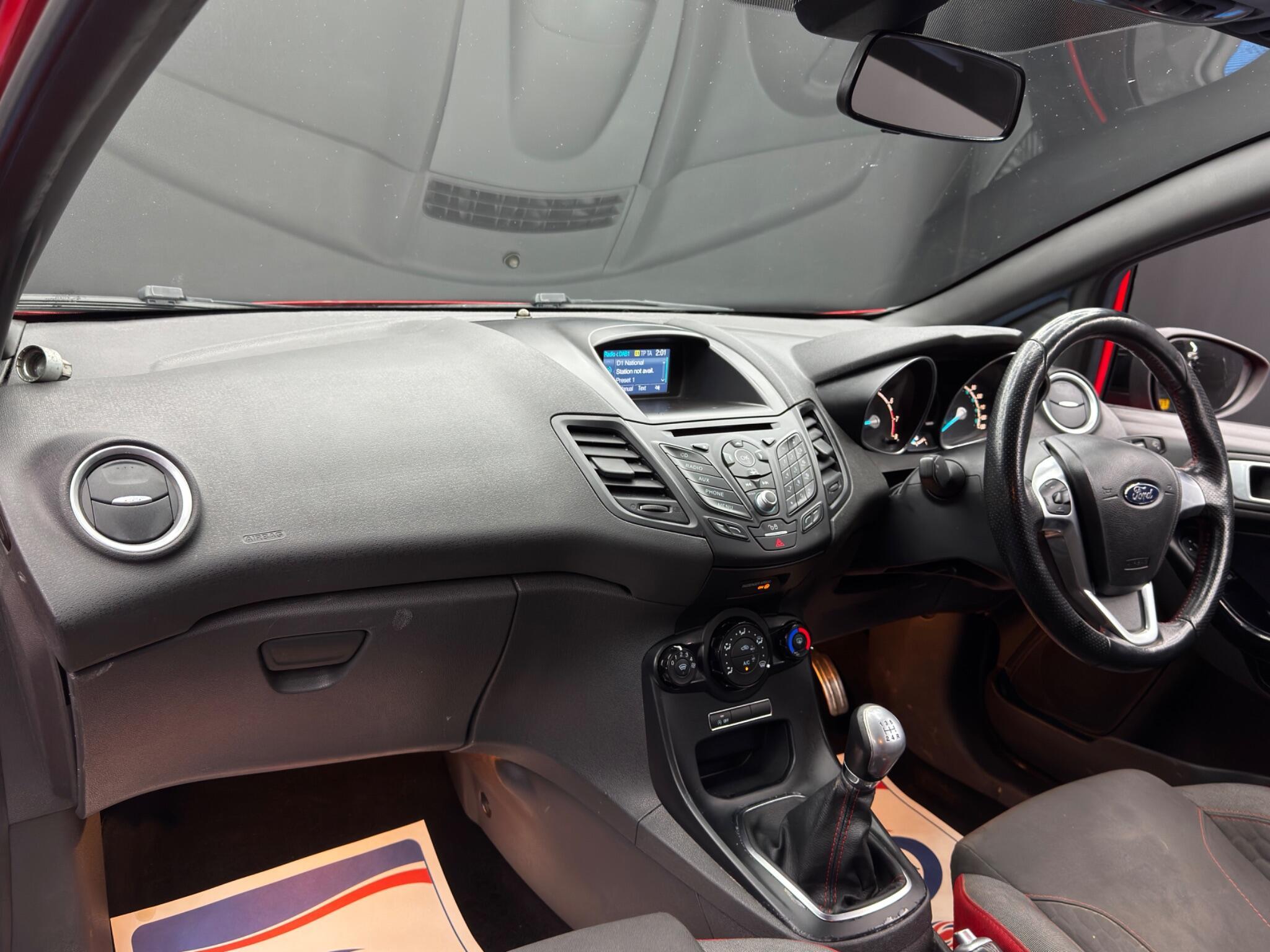 Ford Fiesta - Image 11