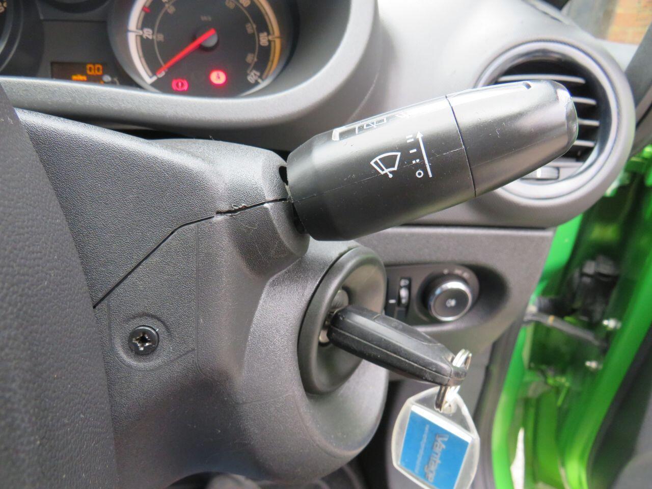 Vauxhall Corsa - Image 18