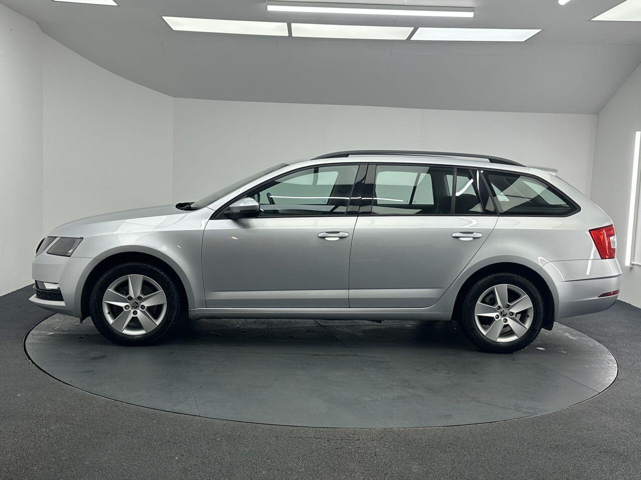 Skoda Octavia - Image 7