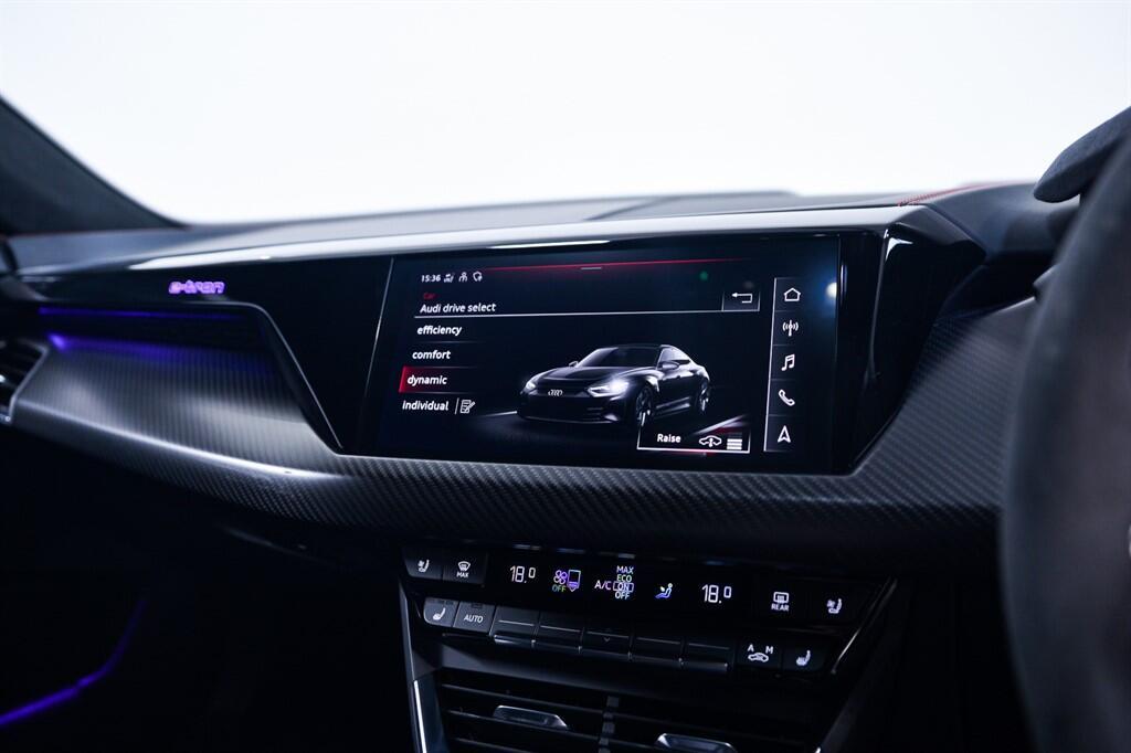 Audi RS e-tron GT - Image 32