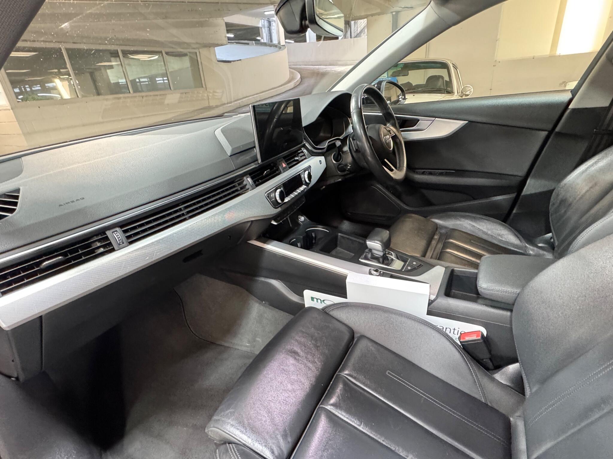 Audi A4 Avant - Image 11