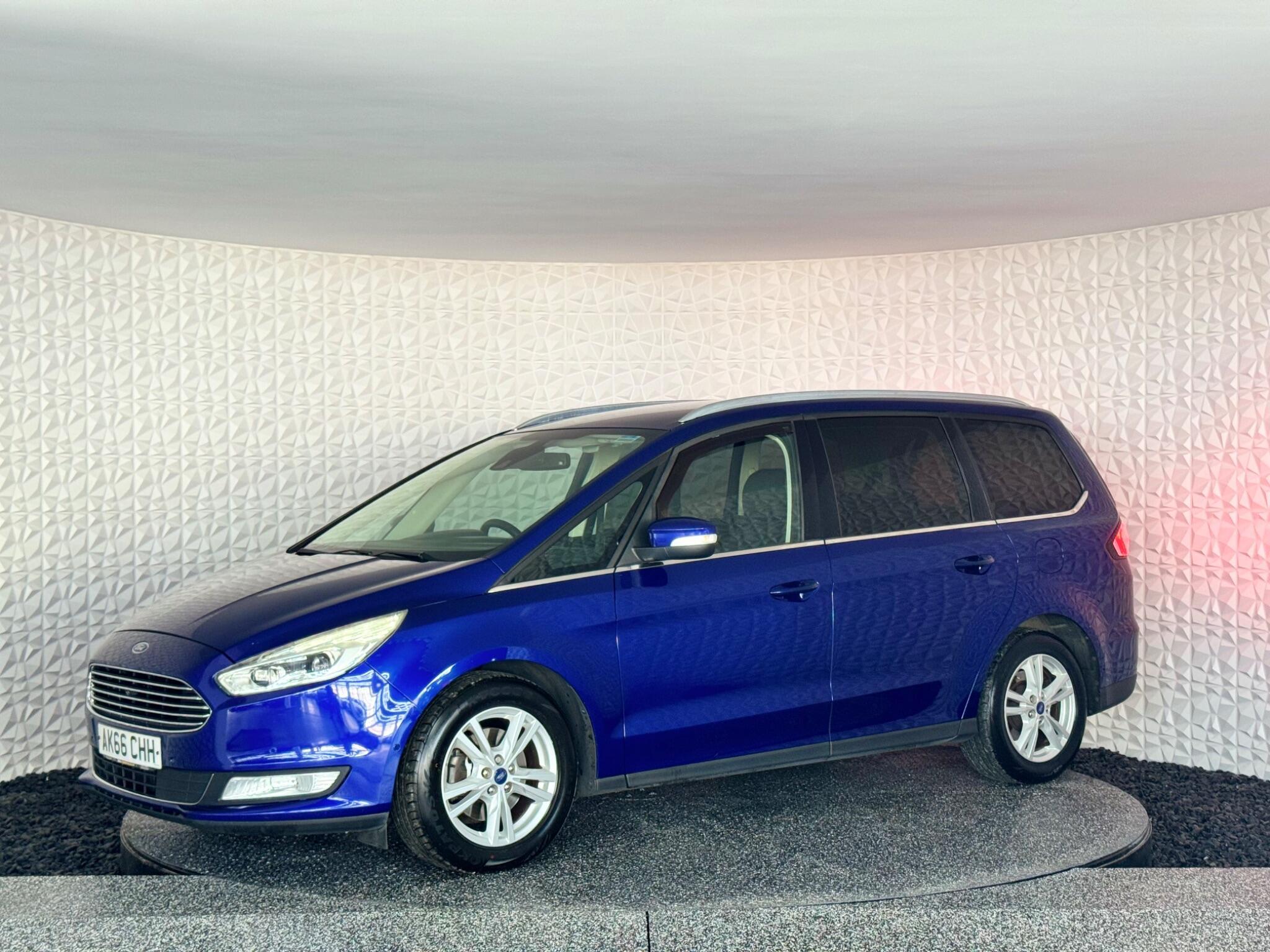 Ford Galaxy - Image 18