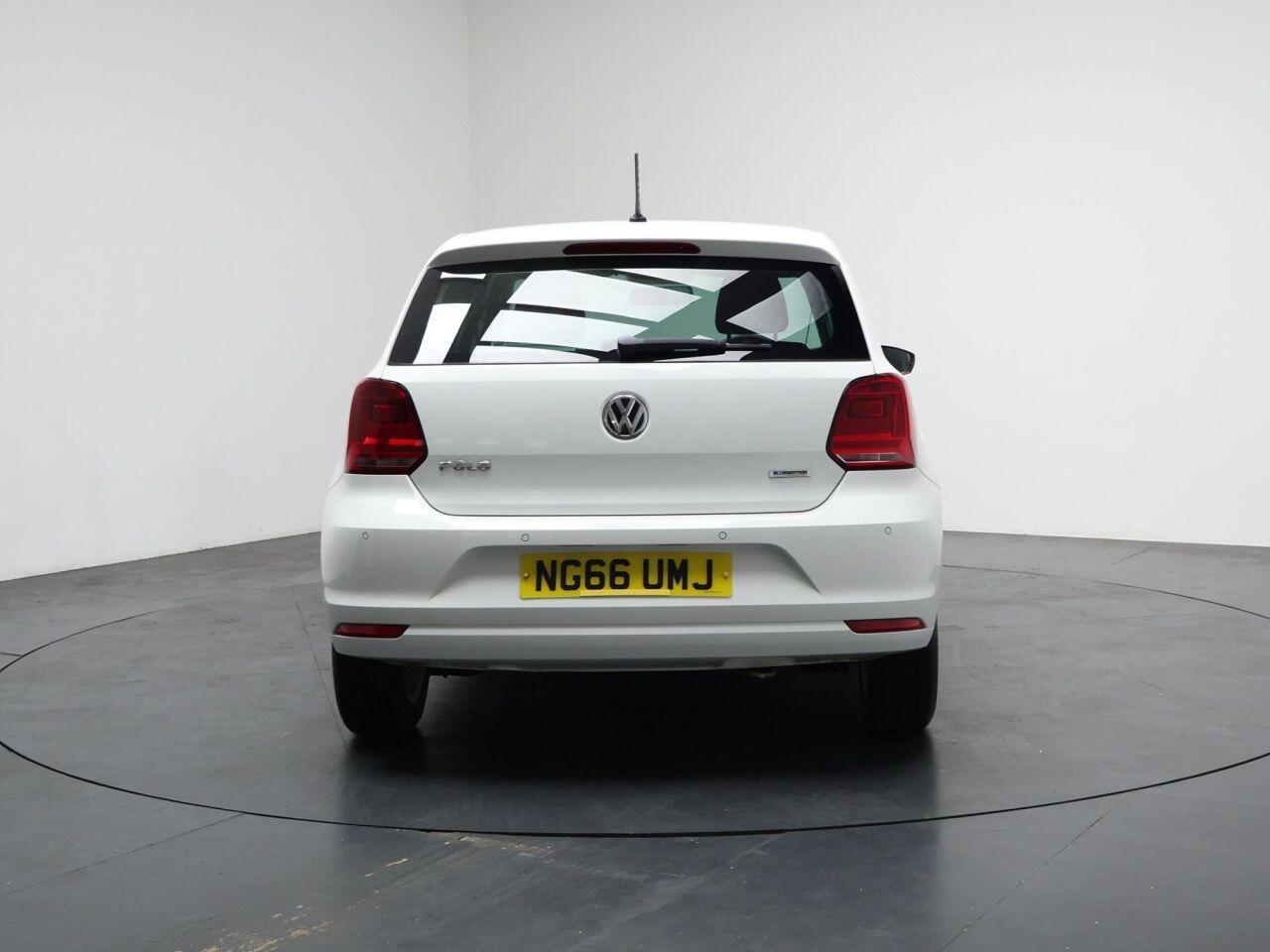 Volkswagen Polo - Image 11