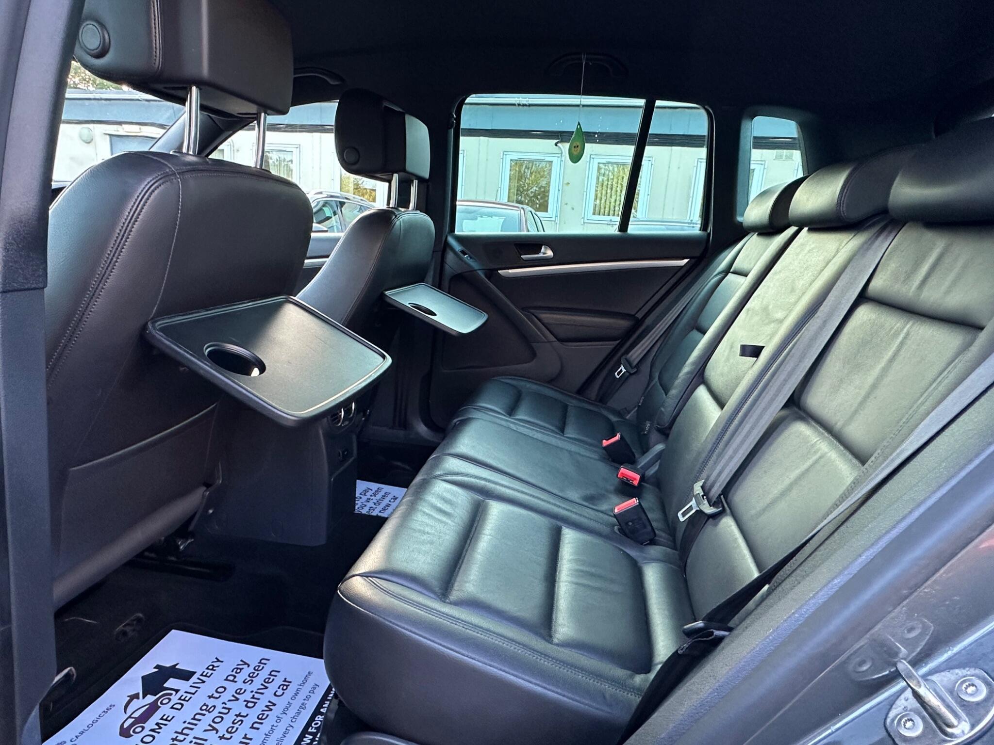 Volkswagen Tiguan - Image 20