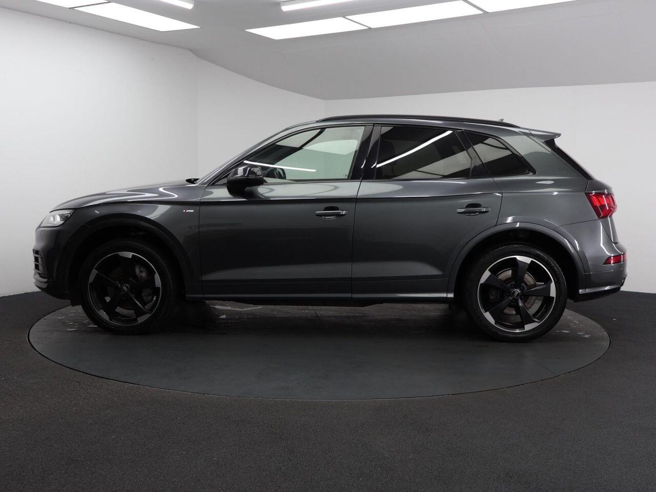 Audi Q5 - Image 8