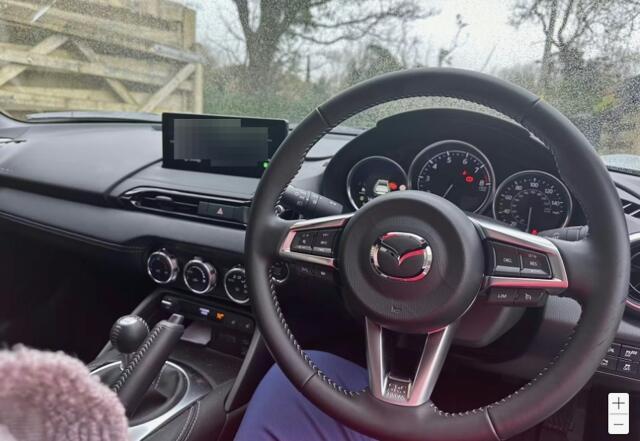 Mazda MX-5 RF - Image 11