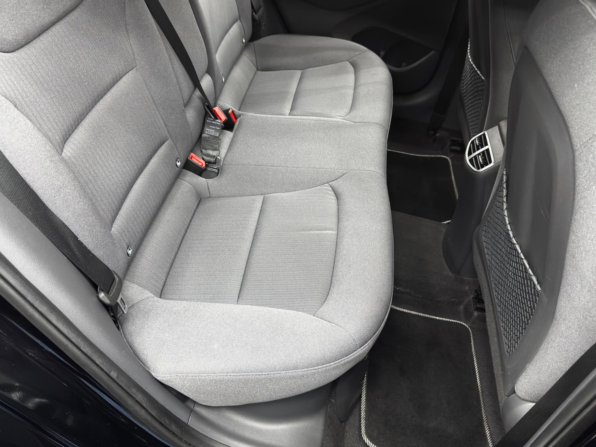 Hyundai Ioniq - Image 15