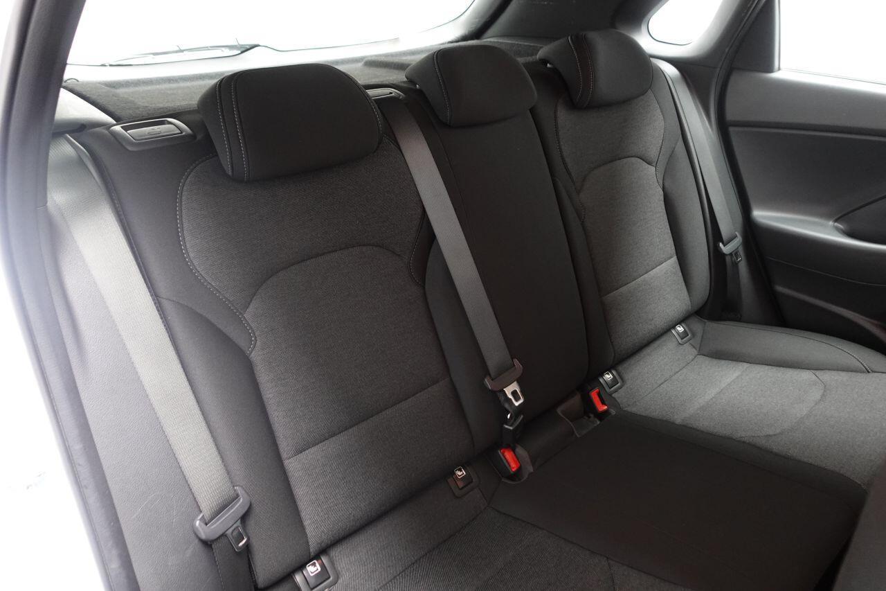 Hyundai i30 - Image 18
