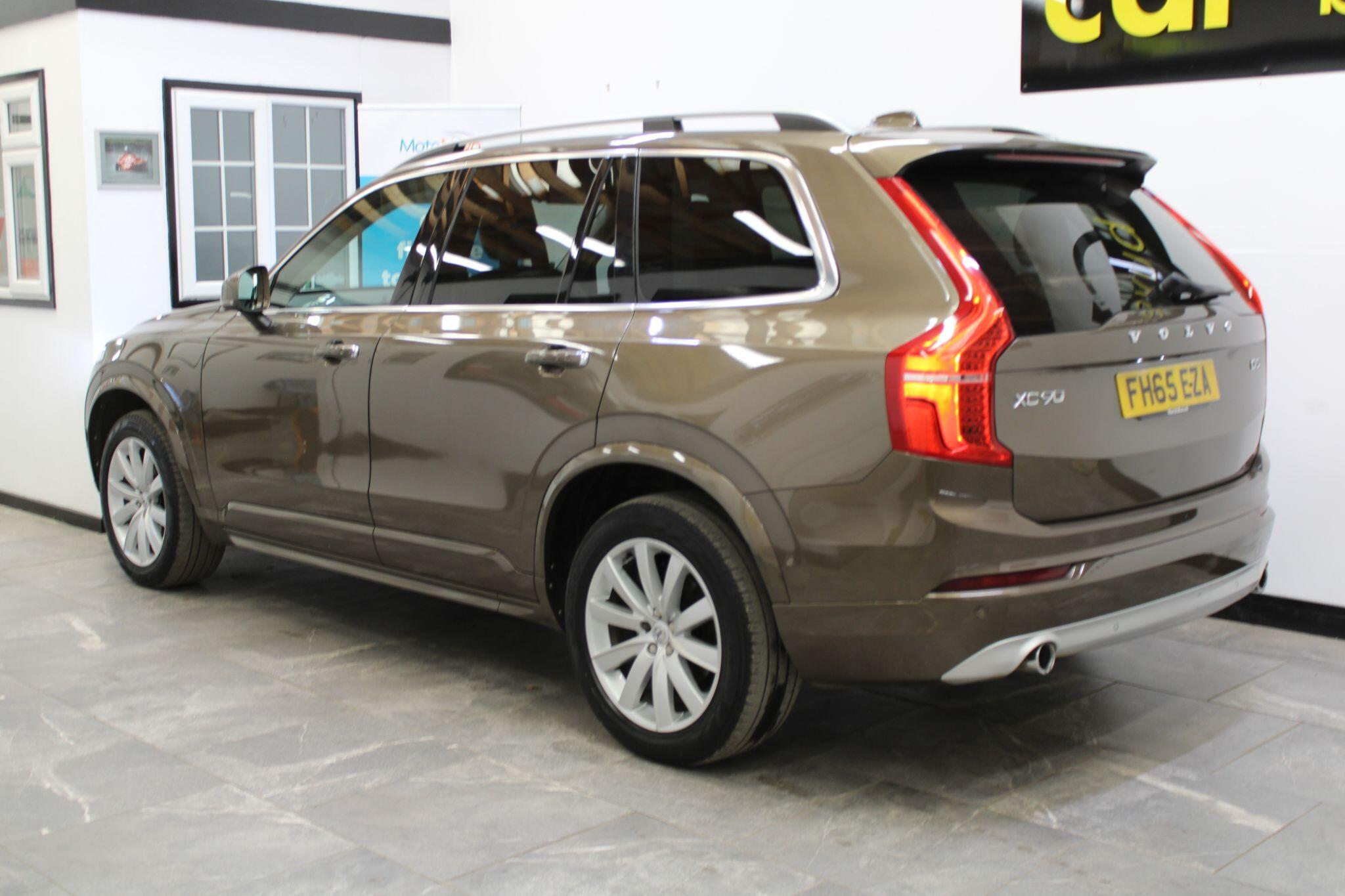 Volvo XC90 - Image 11