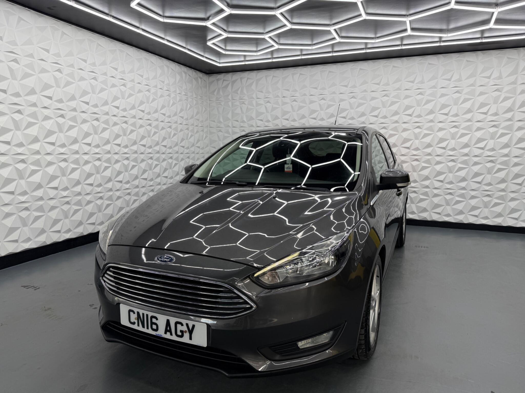Ford Focus - Image 5