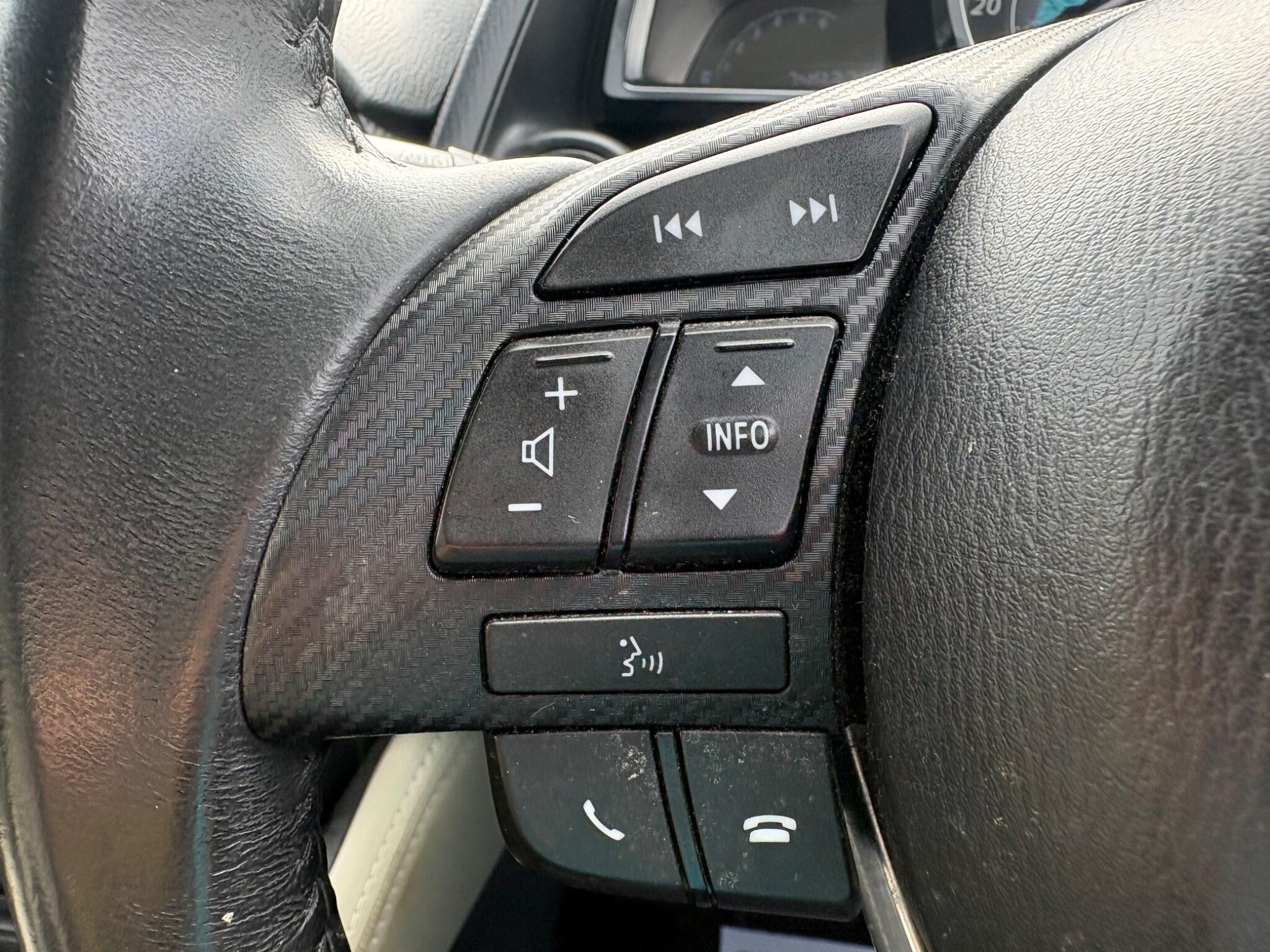 Mazda MAZDA2 - Image 33