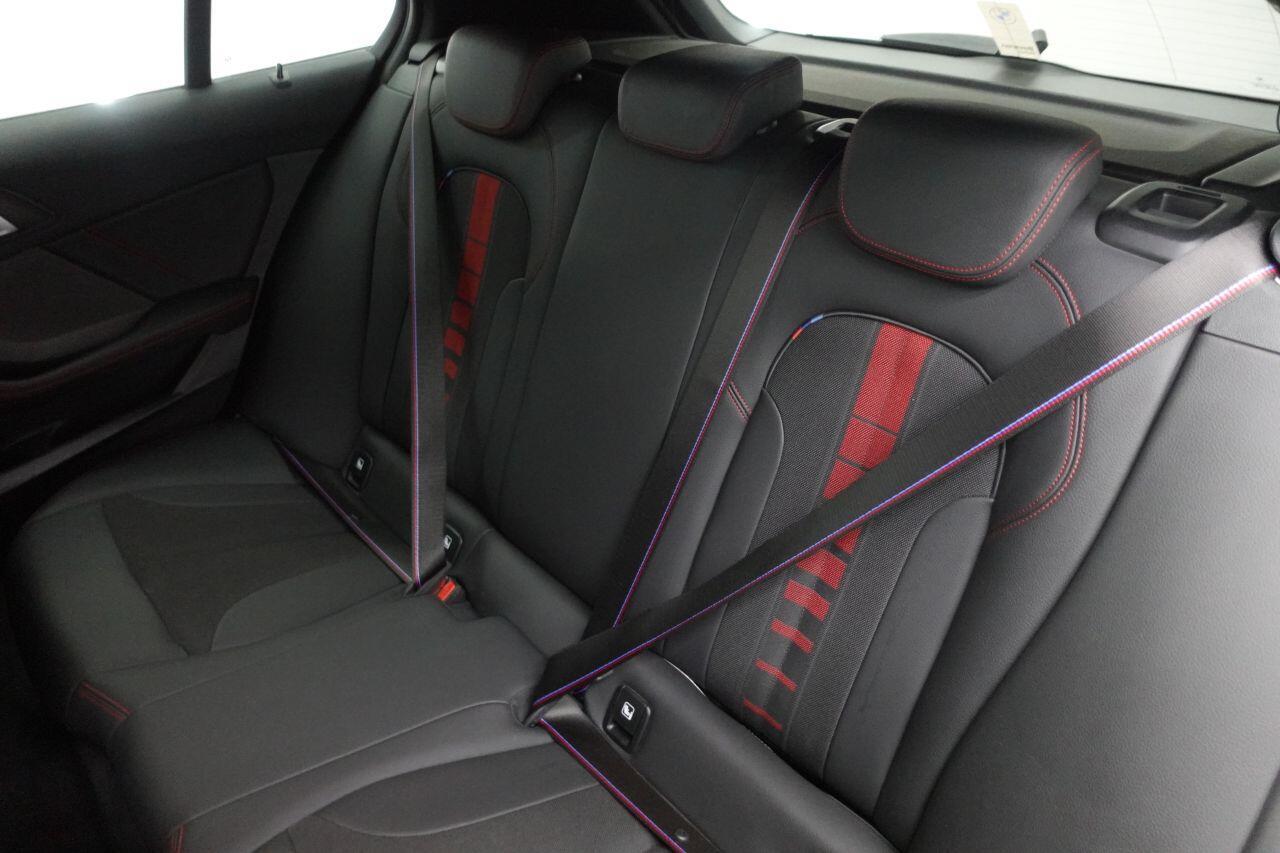 BMW 1 Series - Image 18