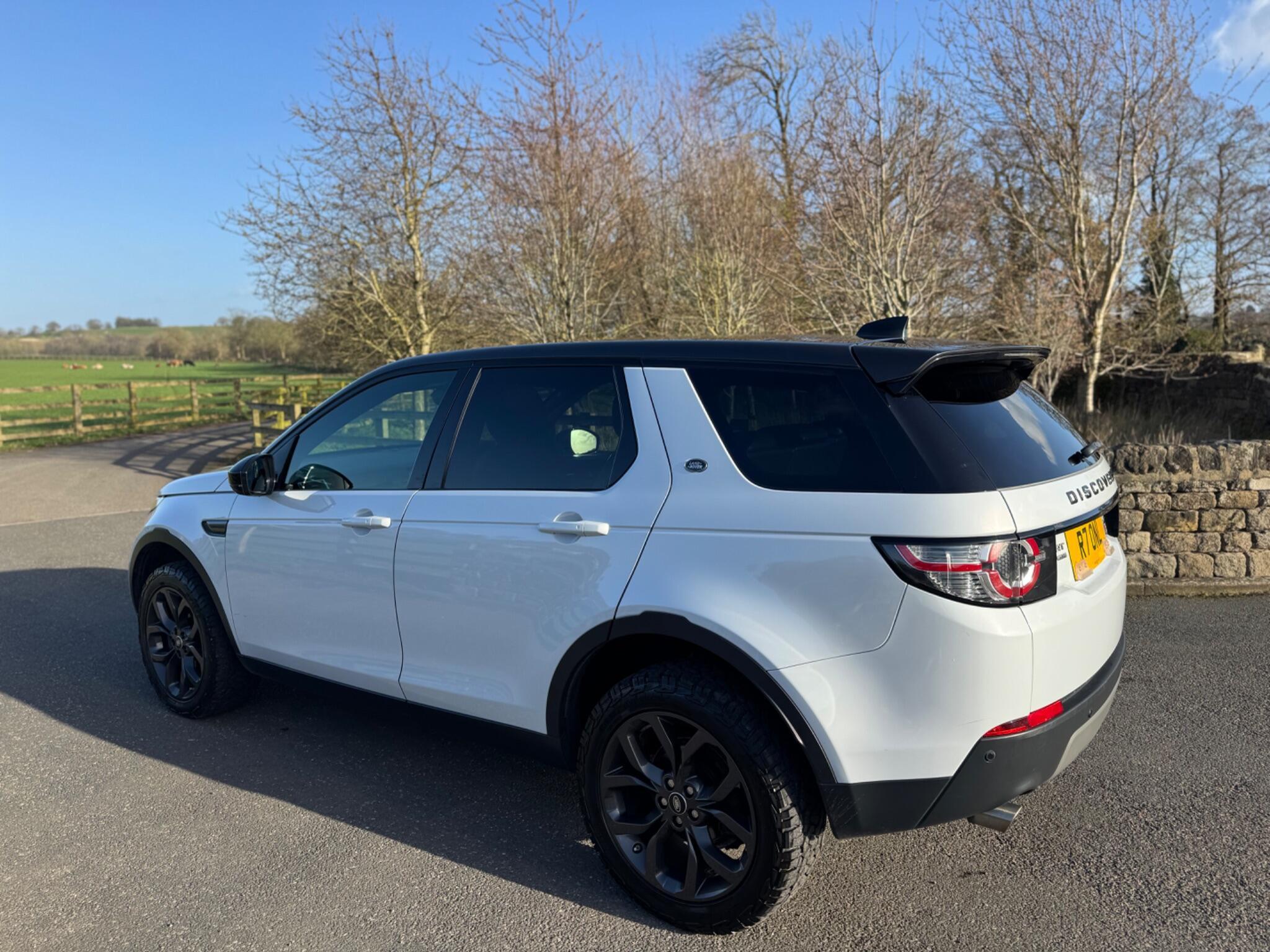 Land Rover DISCOVERY SPORT - Image 5