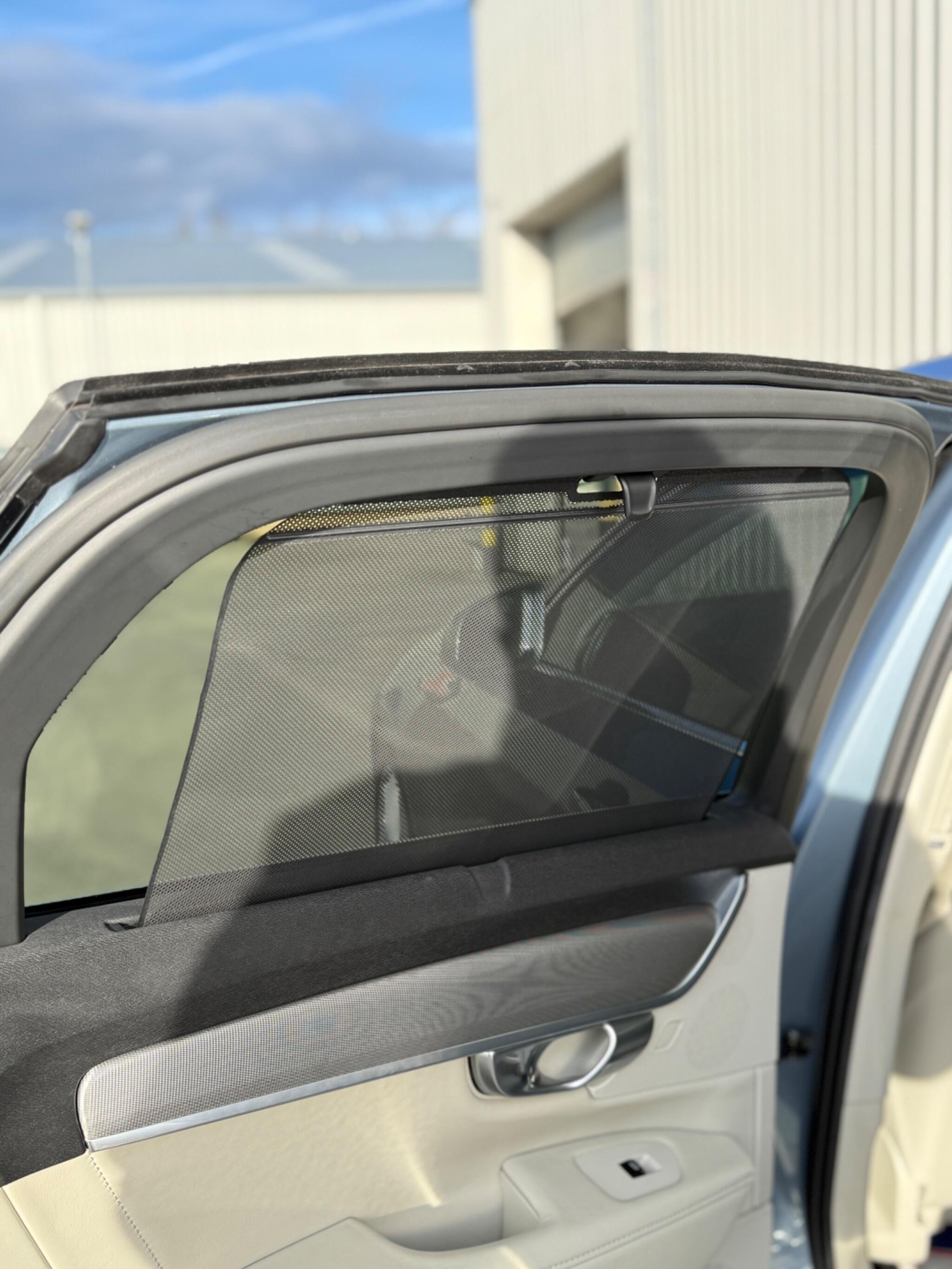 Volvo S90 - Image 48