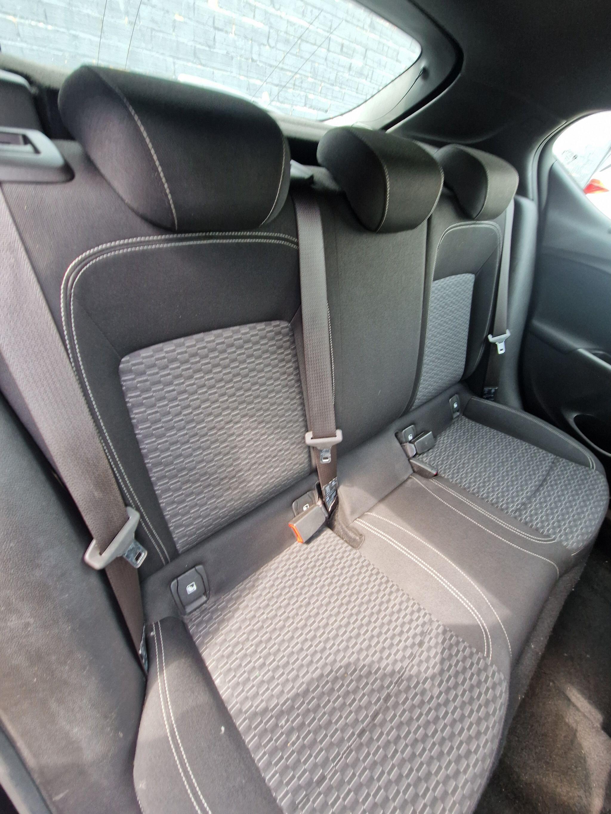 Vauxhall Astra - Image 34