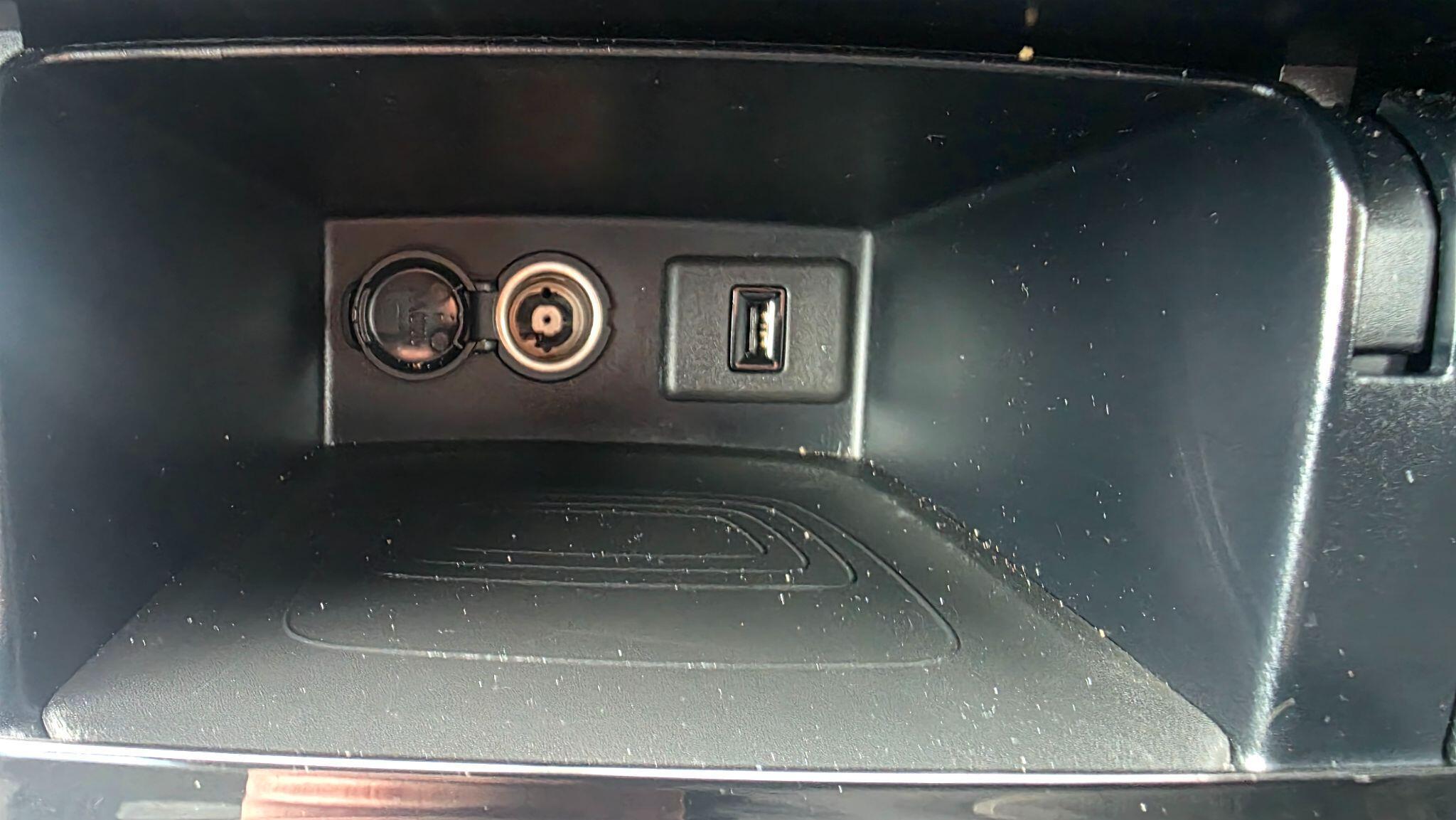 Vauxhall Grandland X - Image 41