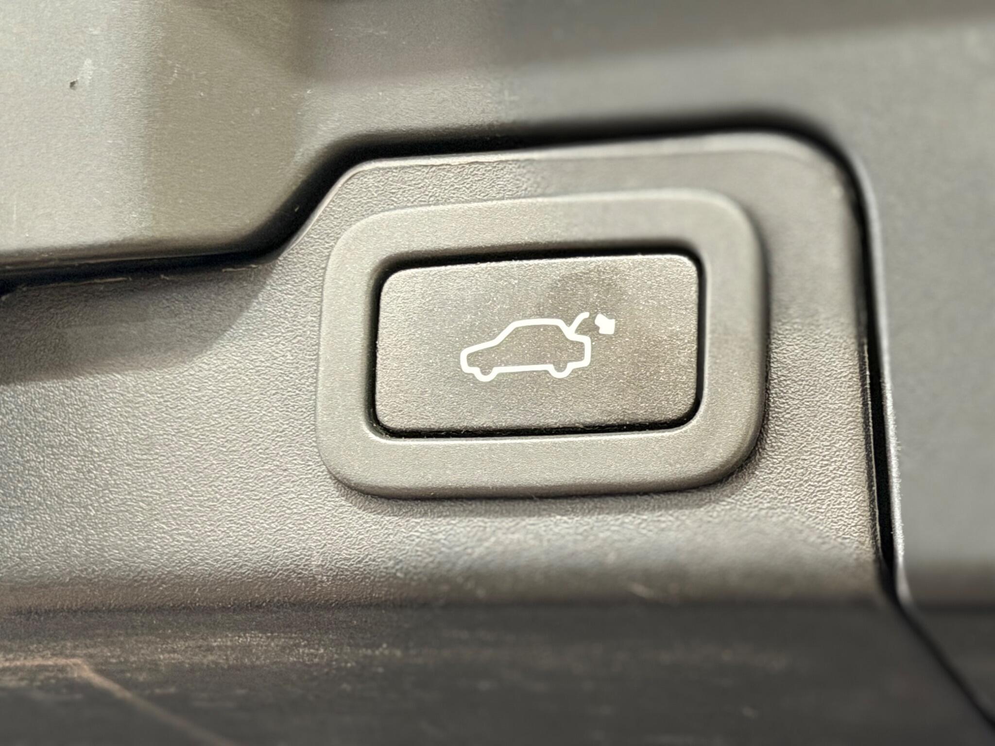 Land Rover Range Rover Evoque - Image 56
