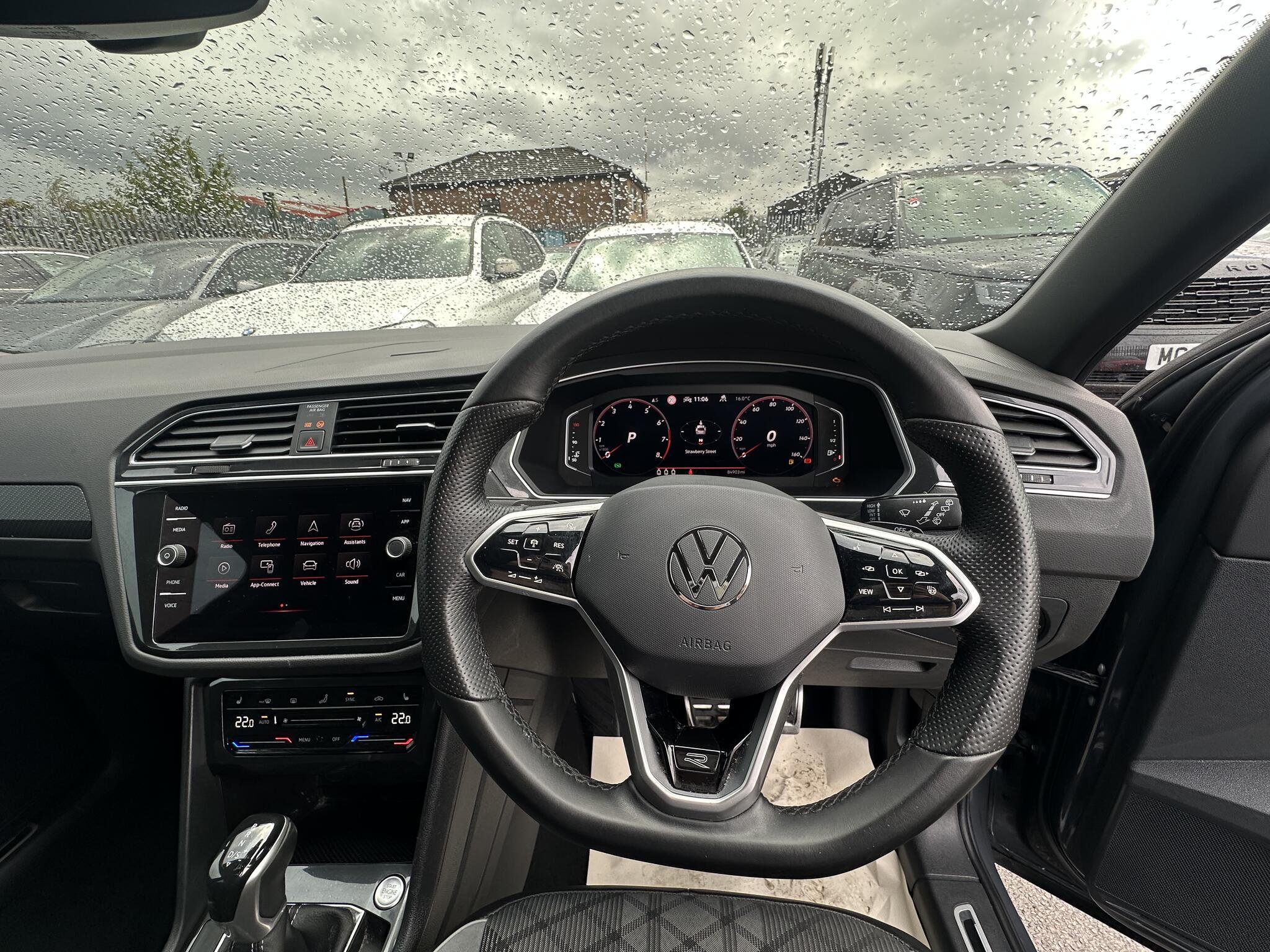 Volkswagen Tiguan - Image 6