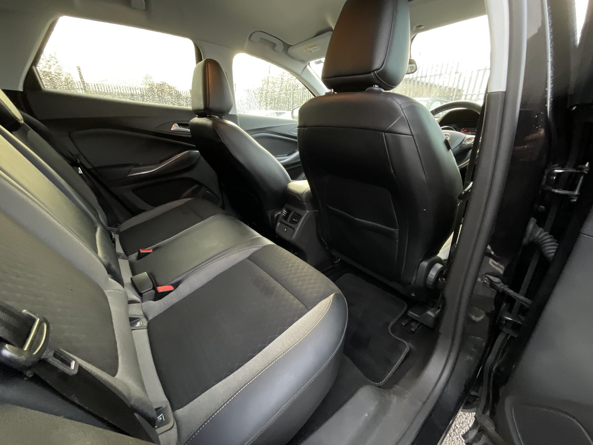 Vauxhall Grandland X - Image 10